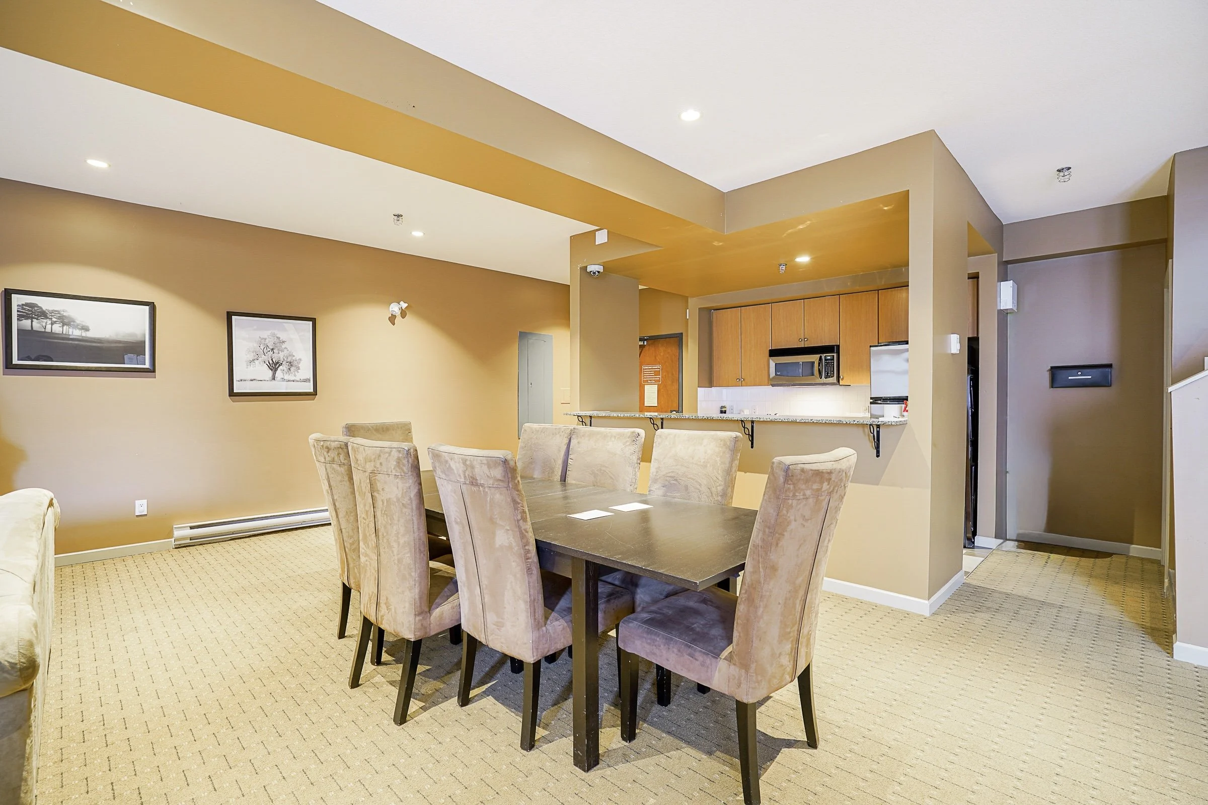 305-200-Capilano-Road-Port-Moody-Carolyn-Pogue-Port-Moody-Real-Estate-Agent-29.jpg