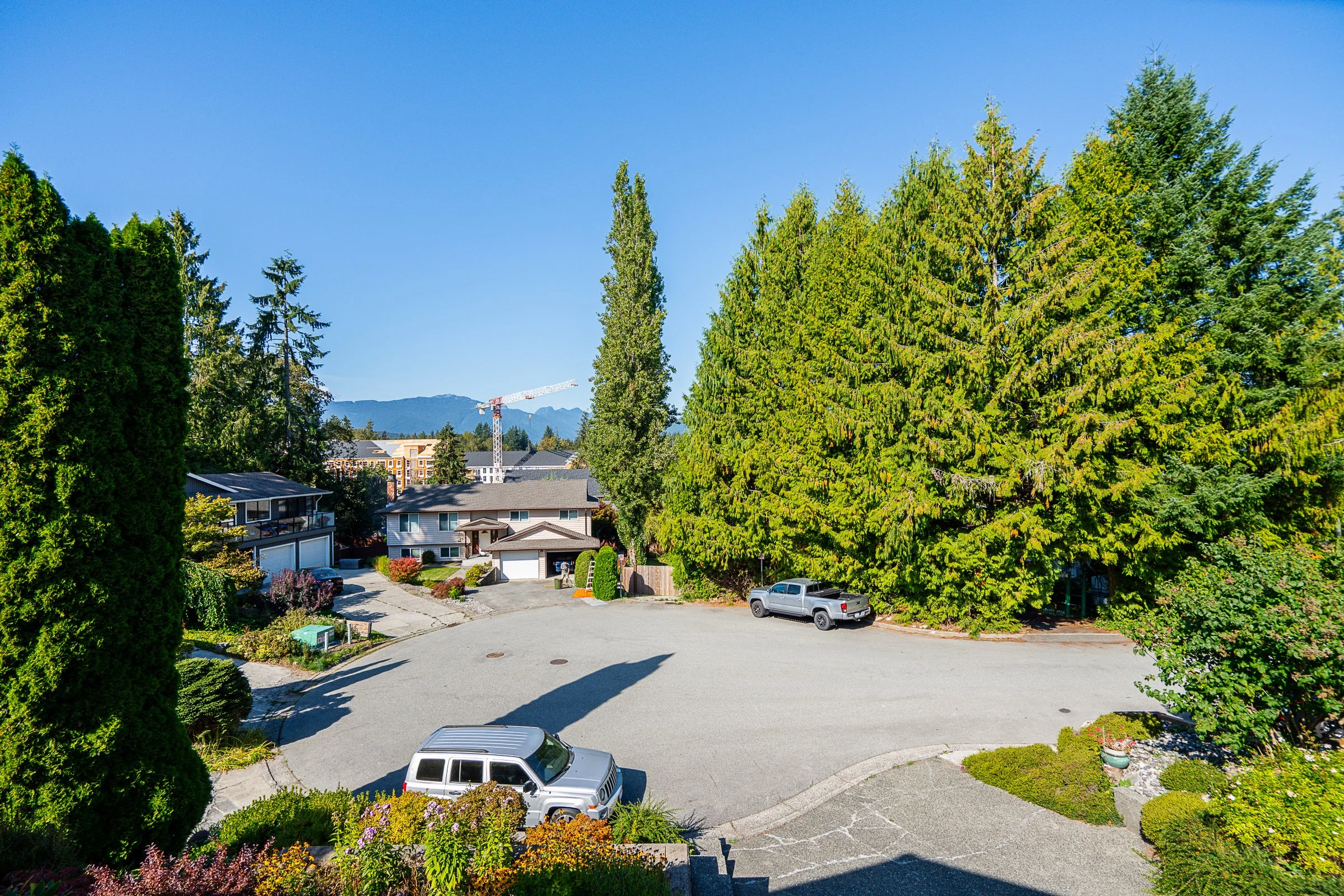 5-Tuxedo-Place-Port-Moody-Carolyn-Pogue-Best-Port-Moody-Real-Estate-Agent-26.jpg
