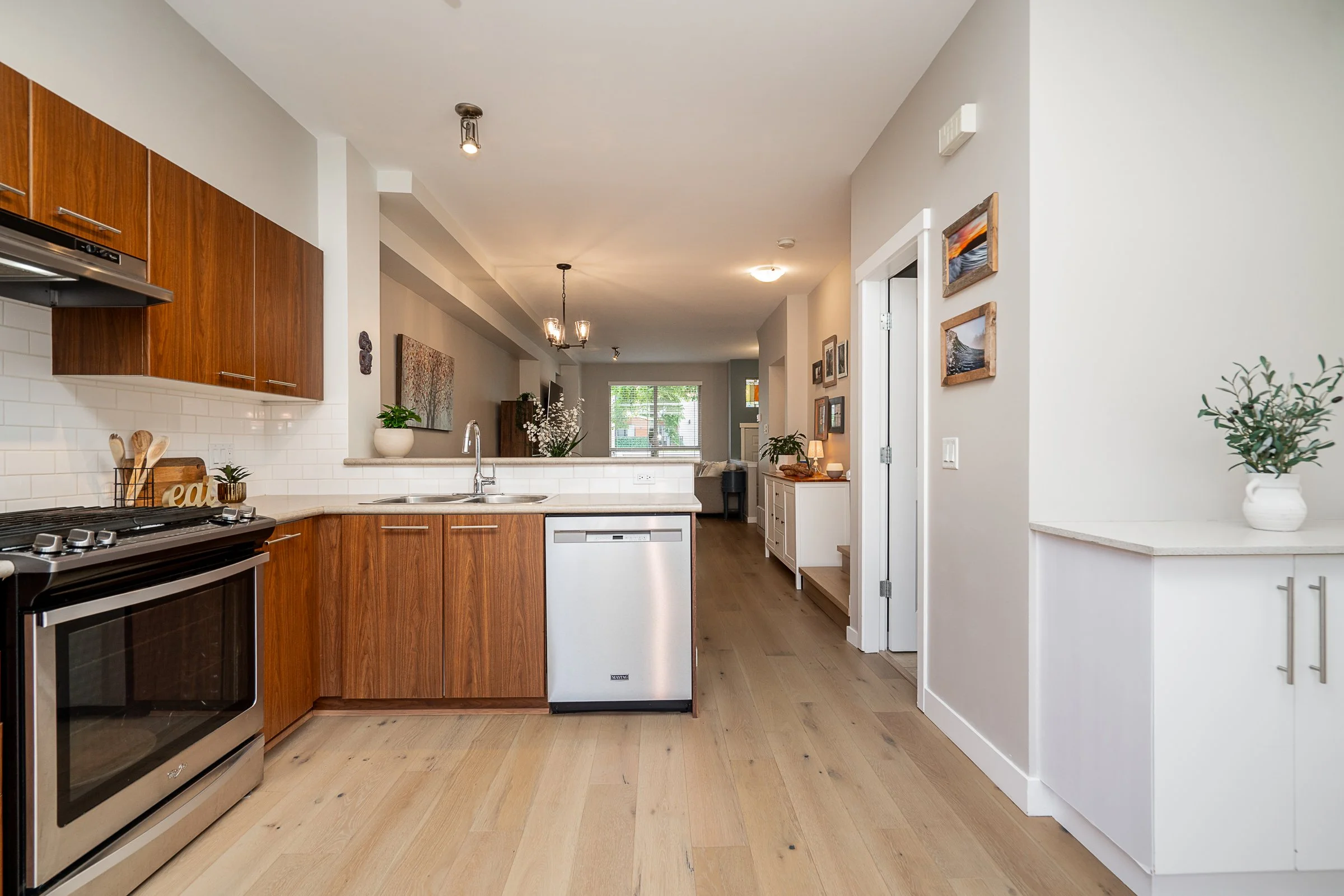3-100-Klahanie-Drive-Port-Moody-Carolyn-Pogue-Best-Port-Moody-Real-Estate-Agent-in-Klahanie-12.jpg
