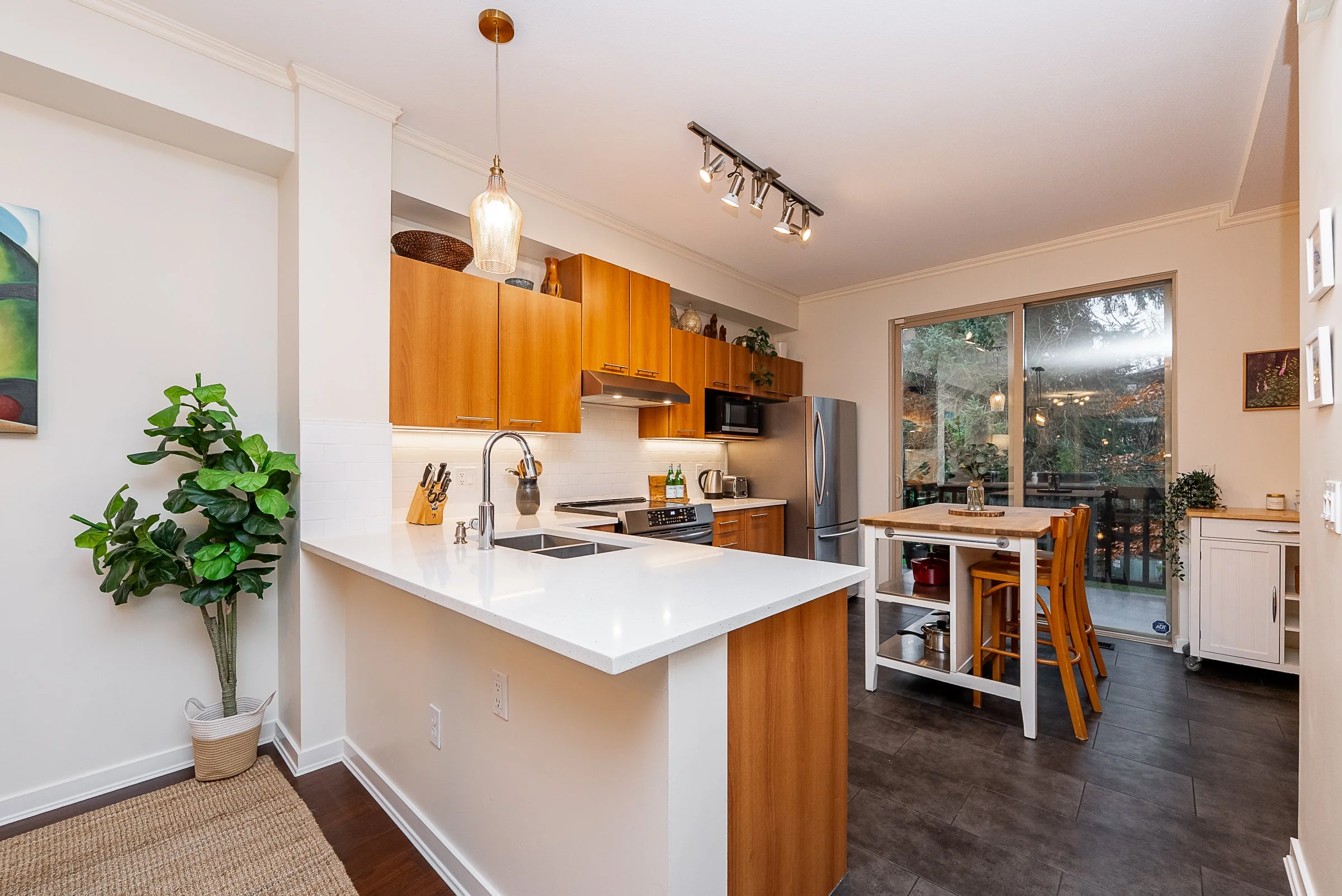88-100-Klahanie-Drive-Port-Moody-Carolyn-Pogue-Best-Port-Moody-Real-Estate-Agent-10.jpg