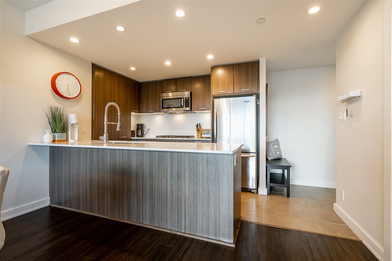2508-301-Capilano-Road-Suter-Brook-Village-Port-Moody-Carolyn-Pogue-Best-Port-Moody-Real-Estate-Agent-6.jpeg