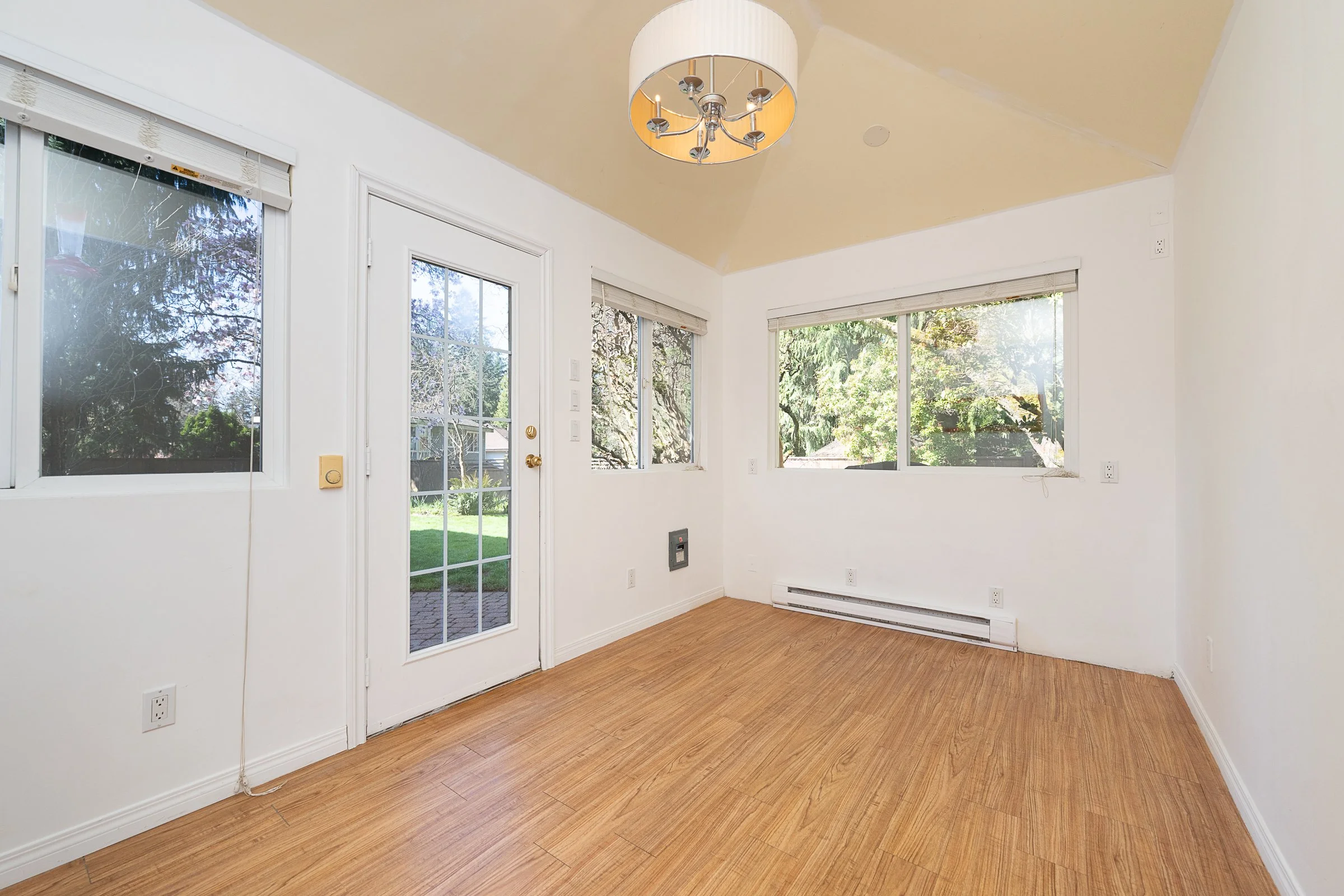 25-Ravine-Drive-Heritage-Mountain-Port-Moody-Carolyn-Pogue-Best-Port-Moody-Real-Estate-Agent-31.jpg