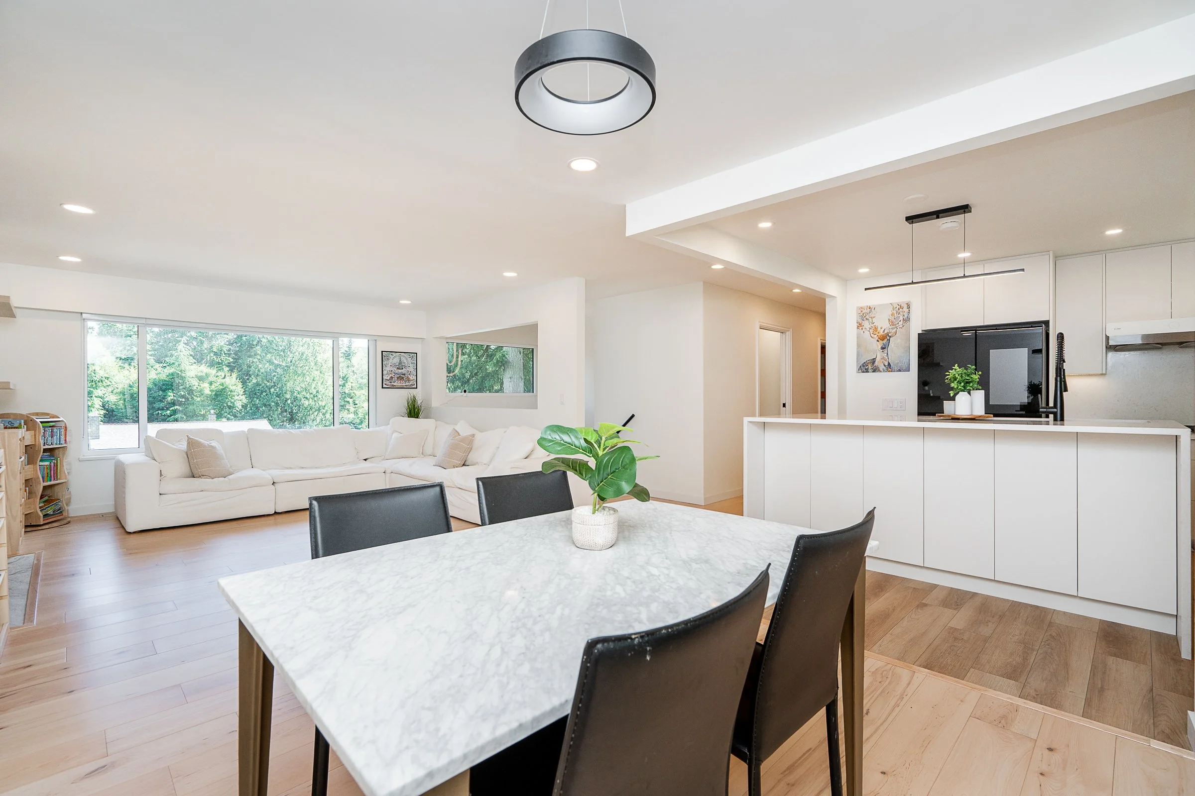 137-College-Park-Way-Port-Moody-Carolyn-Pogue-Best-Port-Moody-Real-Estate-Agent-in-College-Park-10.jpg