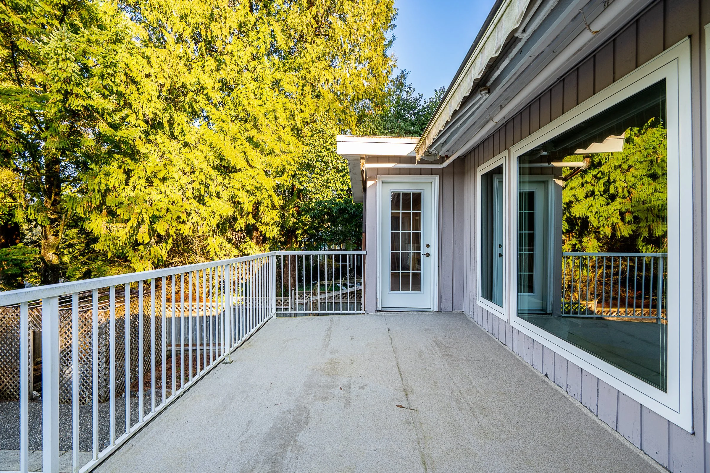 148-Roe-Drive-Port-Moody-Carolyn-Pogue-Best-Port-Moody-Real-Estate-Agent-23.jpg