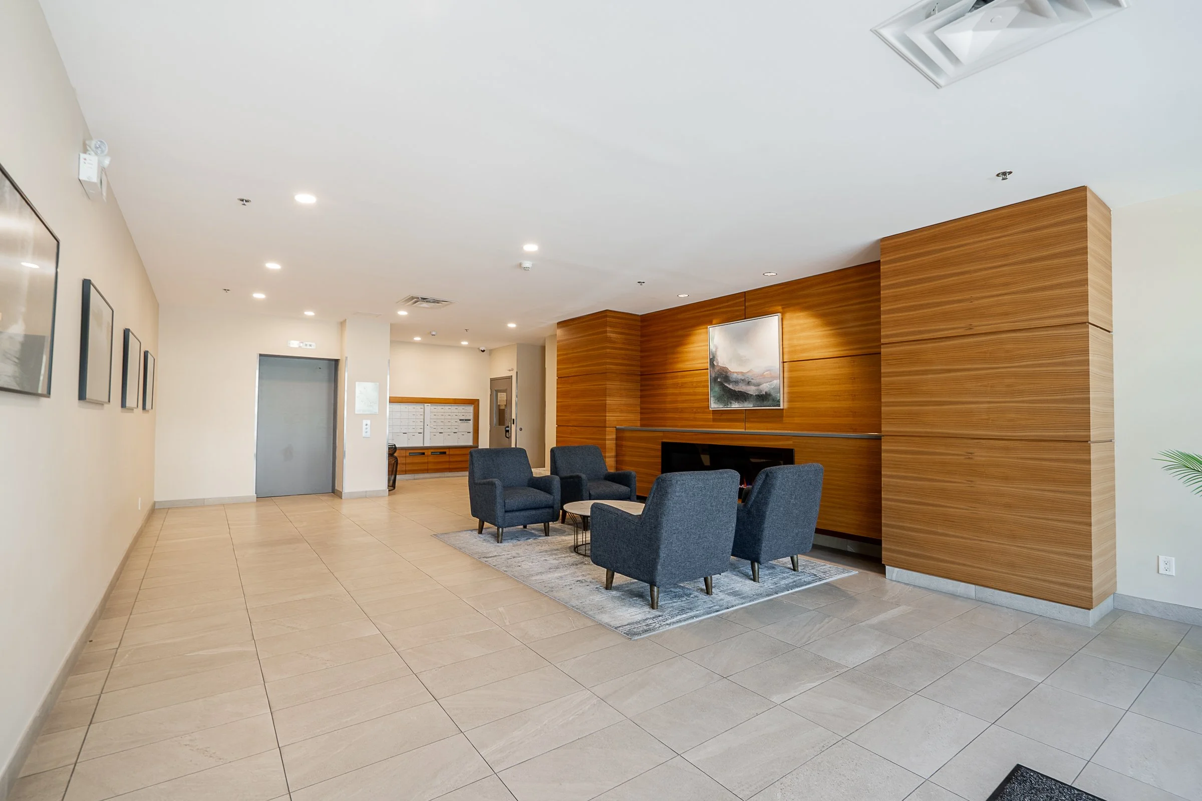 204-260-Newport-Drive-Port-Moody-Carolyn-Pogue-Best-Port-Moody-Real-Estate-Agent-3.jpg