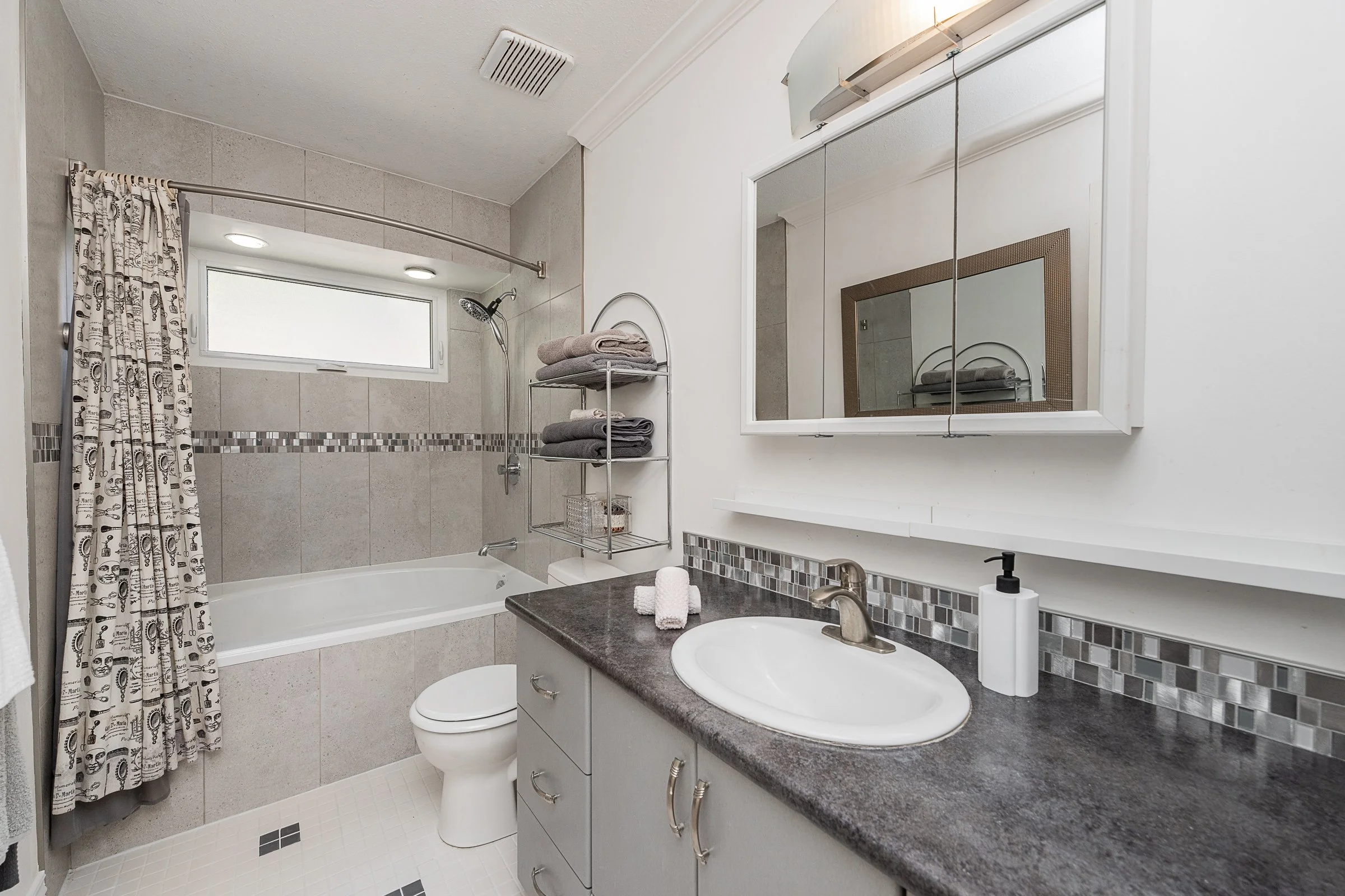 25-Ravine-Drive-Heritage-Mountain-Port-Moody-Carolyn-Pogue-Best-Port-Moody-Real-Estate-Agent-64.jpg