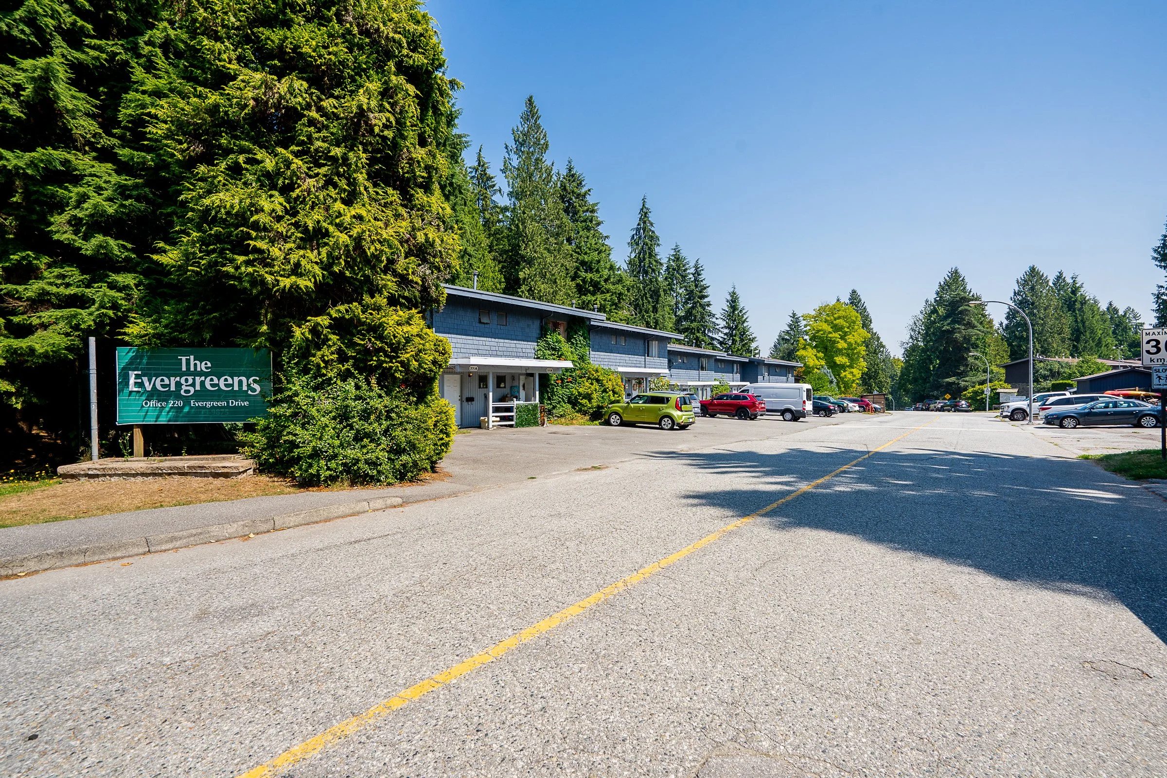 241B-Evergreen-Drive-College-Park-Port-Moody-Carolyn-Pogue-Best-Port-Moody-Real-Estate-Agent-33.jpg