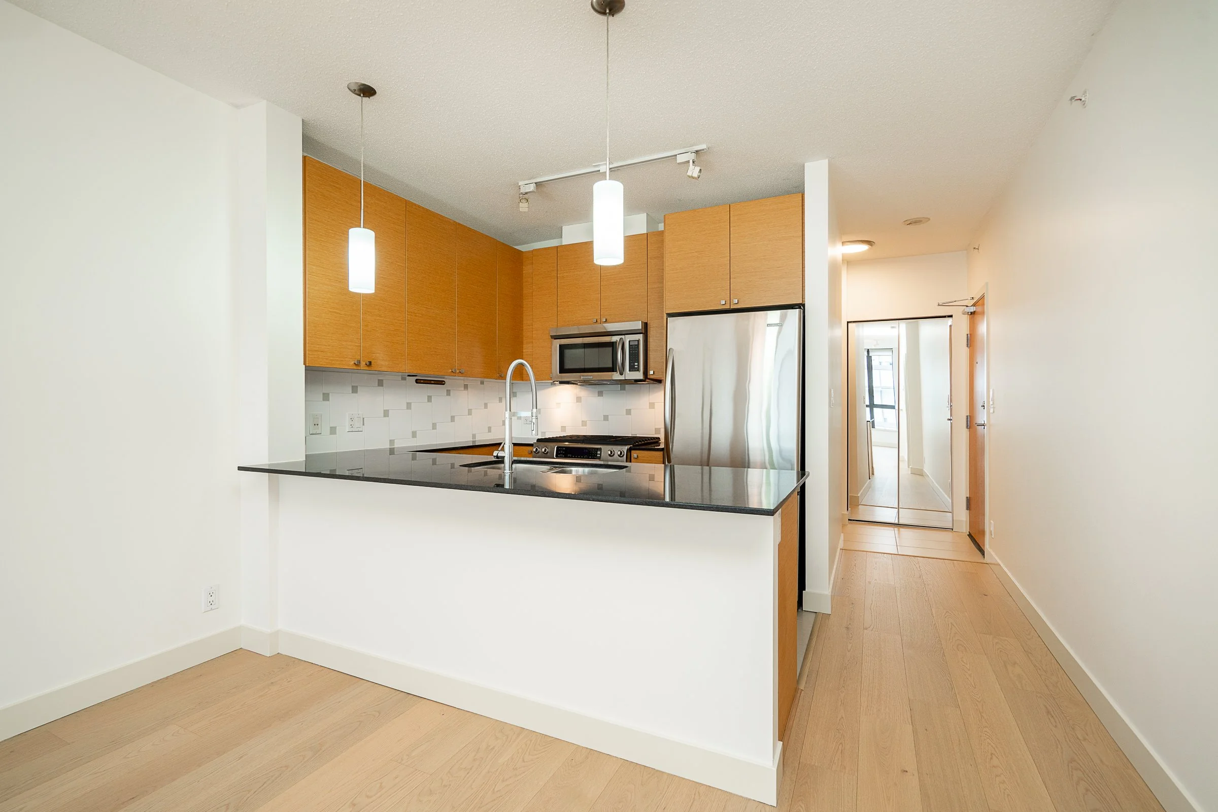 709-400-Capilano-Road-Suter-Brook-Village-Port-Moody-Carolyn-Pogue-Best-Port-Moody-Real-Estate-Agent-27.jpg