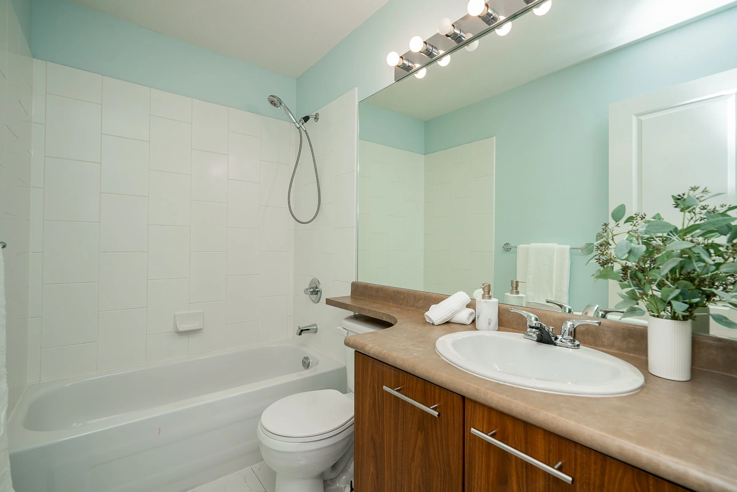 3-100-Klahanie-Drive-Port-Moody-Carolyn-Pogue-Best-Port-Moody-Real-Estate-Agent-in-Klahanie-22.jpg