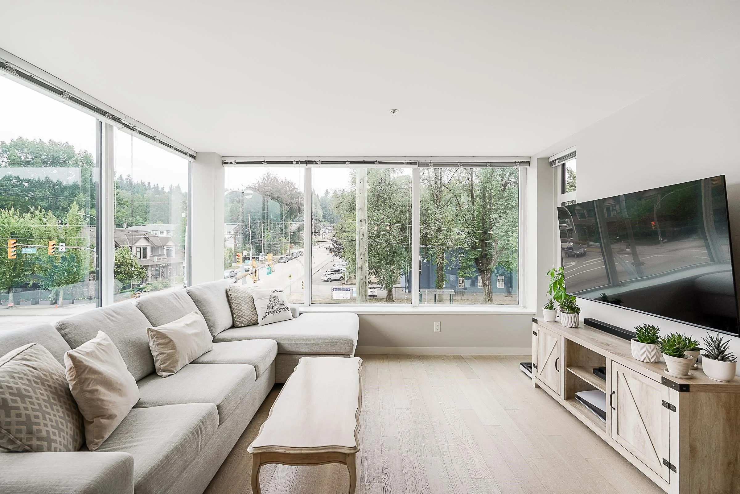 402-95-Moody-Street-Port-Moody-Condo-Carolyn-Pogue-Top-Port-Moody-Real-Estate-Agent-12.jpeg