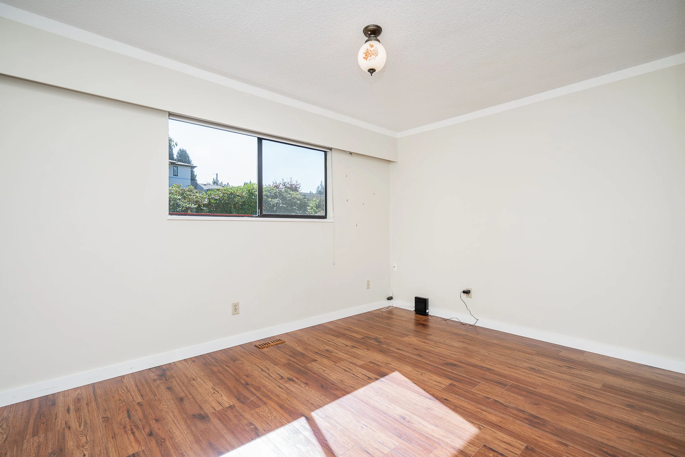 5-Tuxedo-Place-Port-Moody-Carolyn-Pogue-Best-Port-Moody-Real-Estate-Agent-20.jpg