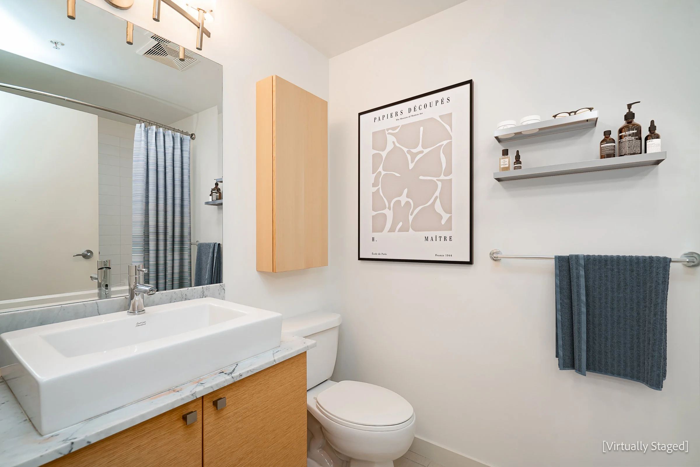 709-400-Capilano-Road-Suter-Brook-Village-Port-Moody-Carolyn-Pogue-Best-Port-Moody-Real-Estate-Agent-17.jpg