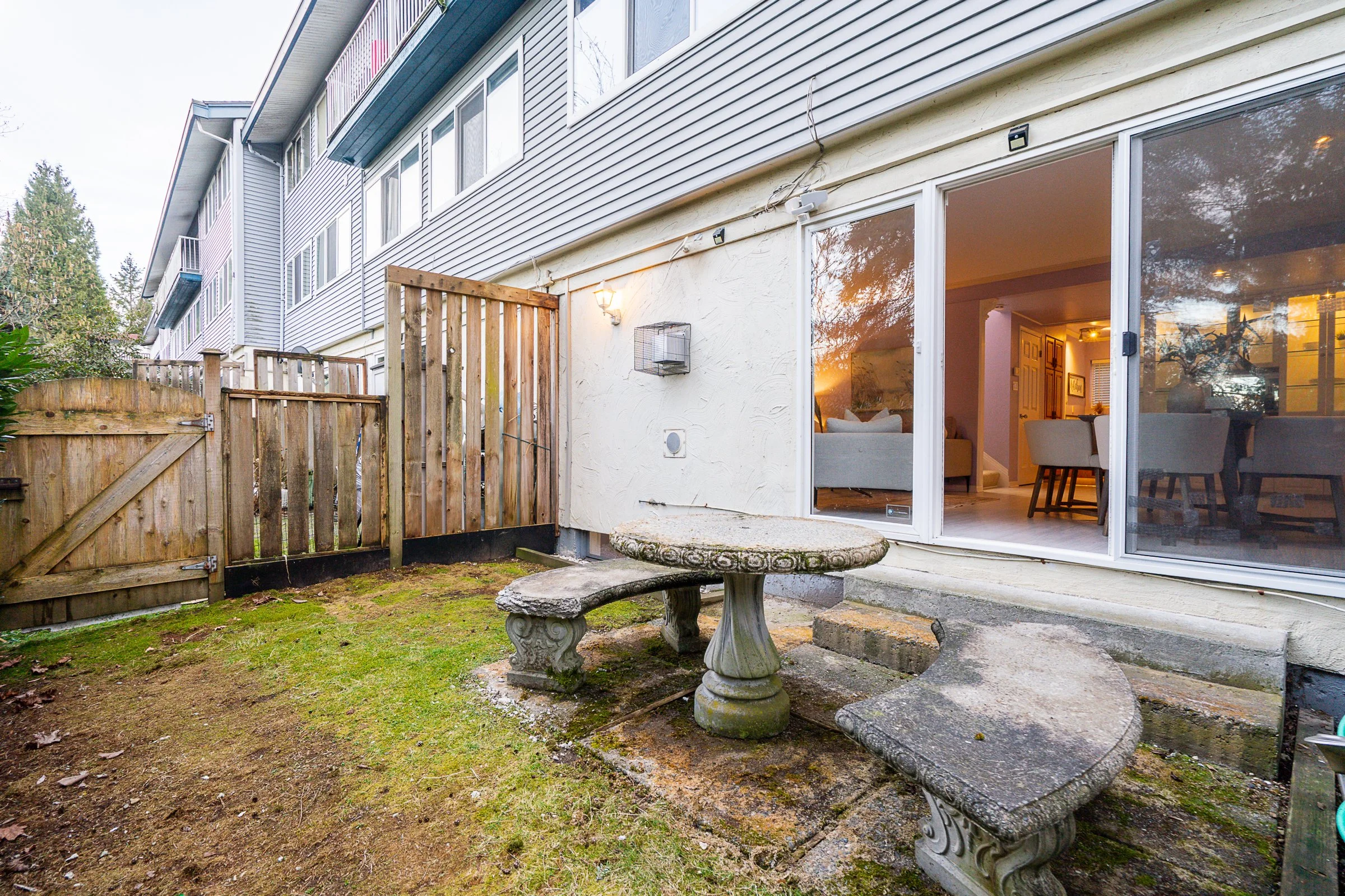 1057-Cecile-Drive-College-Park-Port Moody-Carolyn-Pogue-Port-Moody-Real-Estate-Agent-37.jpg
