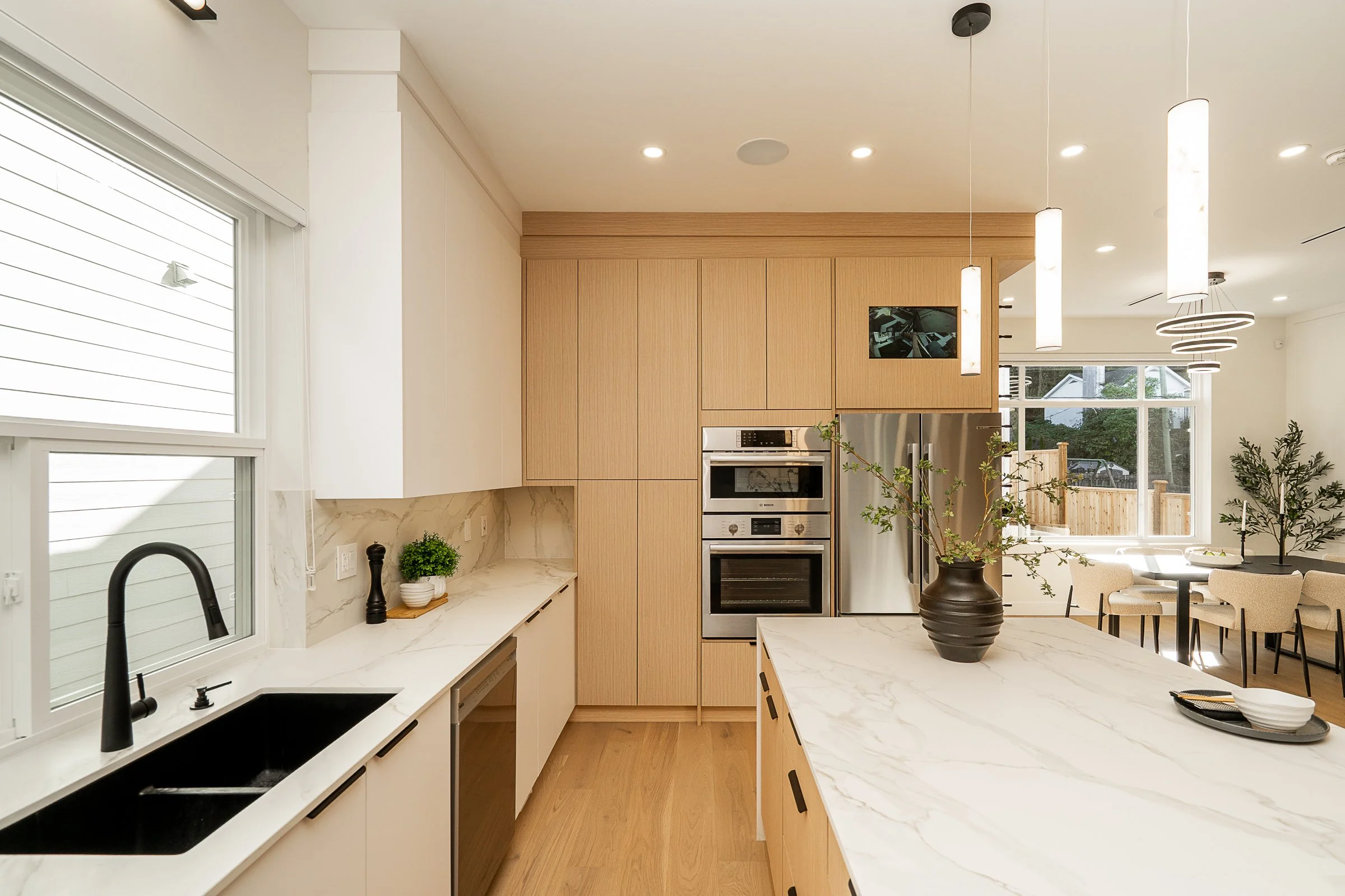 2715-Henry-Street-Port-Moody-Carolyn-Pogue-Best-Port-Moody-Real-Estate-Agent-17.jpg