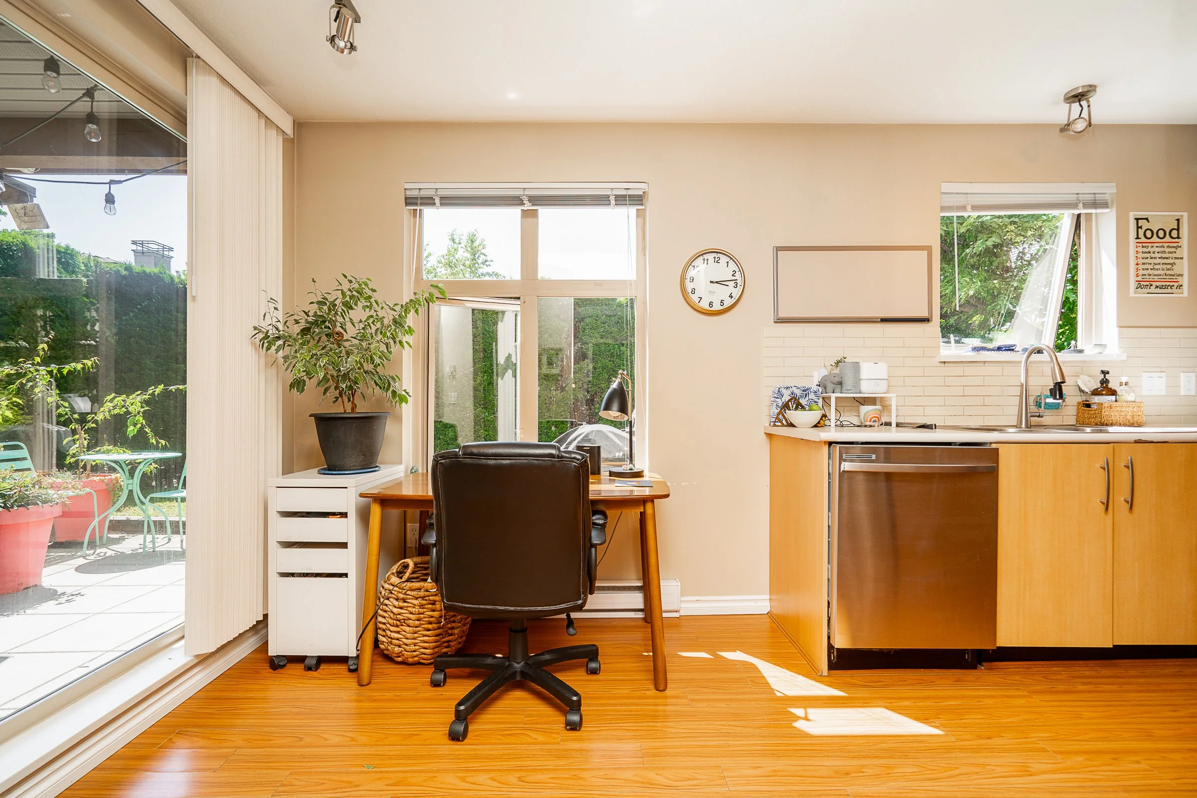 107-300-Klahanie-Drive-Port-Moody-Carolyn-Pogue-Best-Port-Moody-Real-Estate-Agent-Klahanie-Condo-15.jpg
