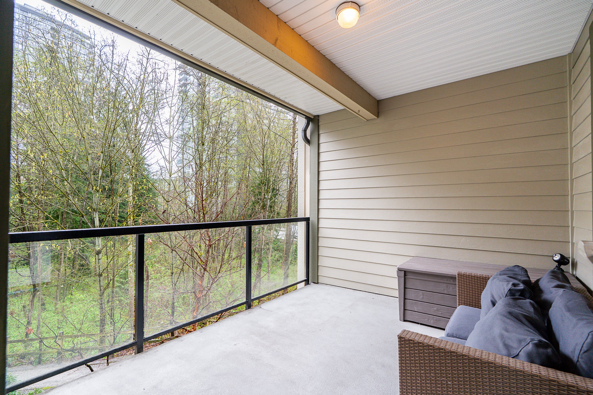 305-200-Capilano-Road-Port-Moody-Carolyn-Pogue-Port-Moody-Real-Estate-Agent-25.jpg