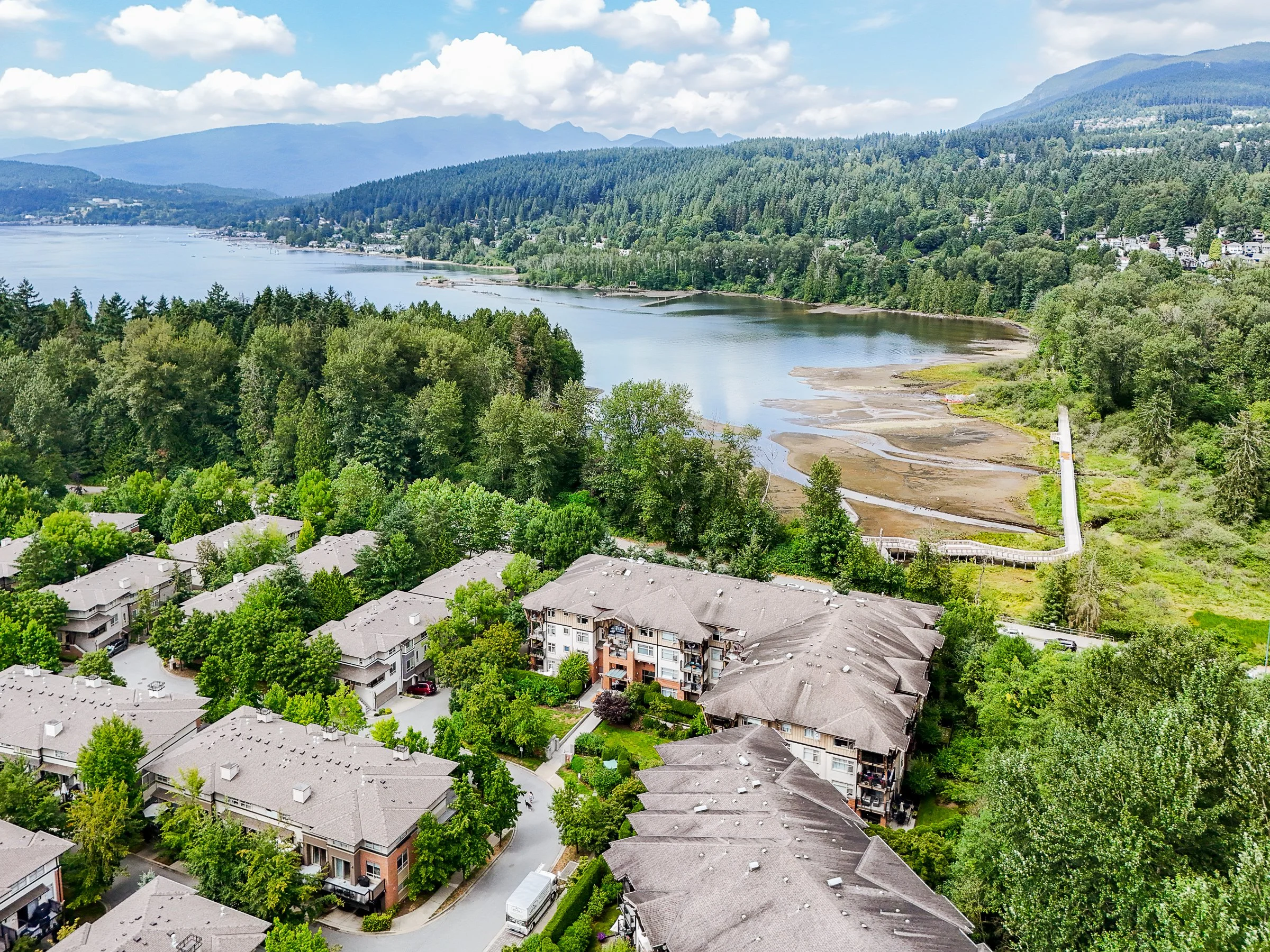 107-300-Klahanie-Drive-Port-Moody-Carolyn-Pogue-Best-Port-Moody-Real-Estate-Agent-Klahanie-Condo-38.jpg