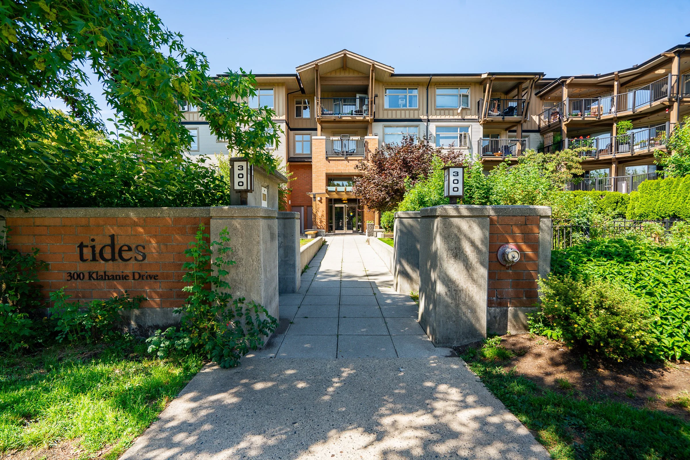 107-300-Klahanie-Drive-Port-Moody-Carolyn-Pogue-Best-Port-Moody-Real-Estate-Agent-Klahanie-Condo-1.jpg
