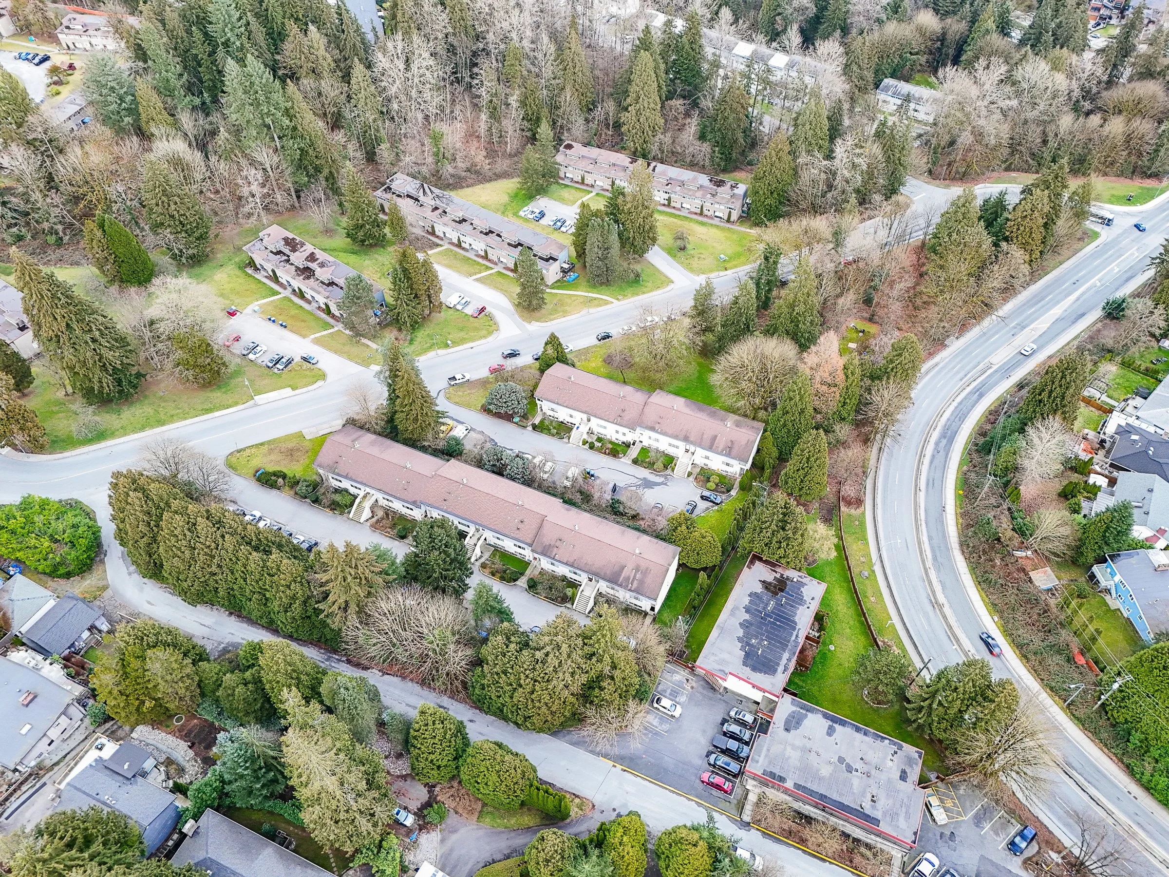 1057-Cecile-Drive-College-Park-Port Moody-Carolyn-Pogue-Port-Moody-Real-Estate-Agent-40.jpg