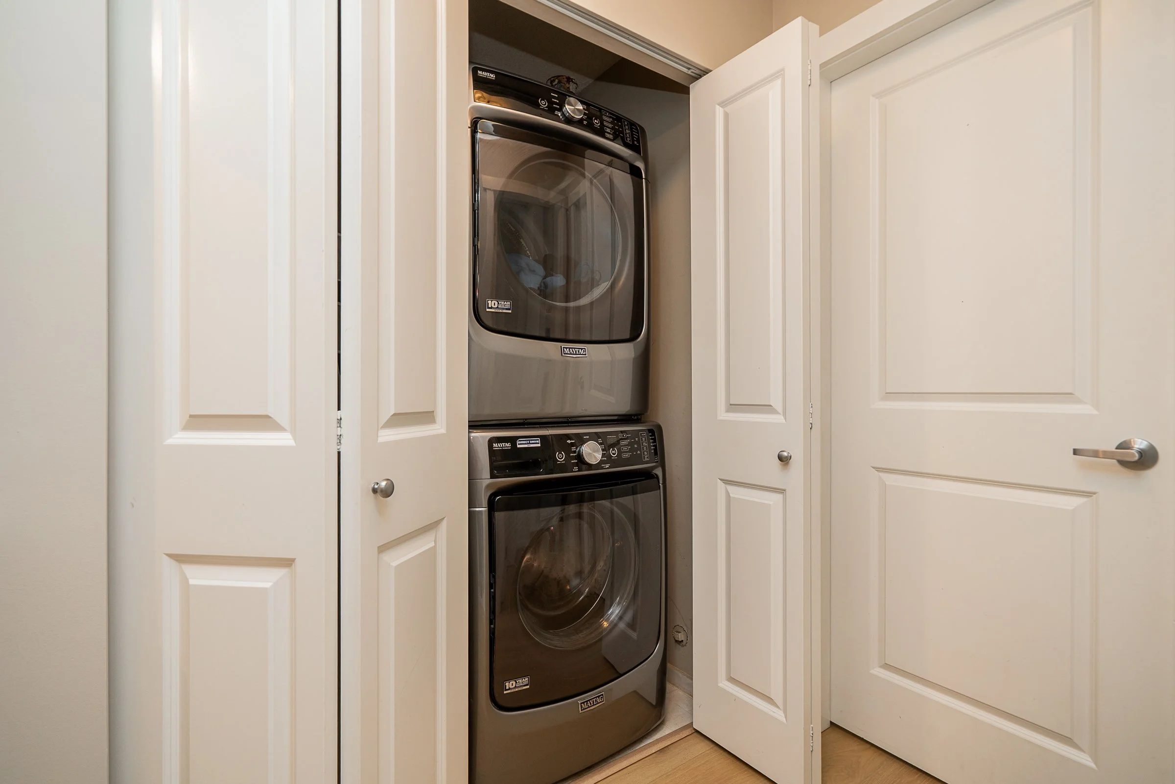 3-100-Klahanie-Drive-Port-Moody-Carolyn-Pogue-Best-Port-Moody-Real-Estate-Agent-in-Klahanie-23.jpg