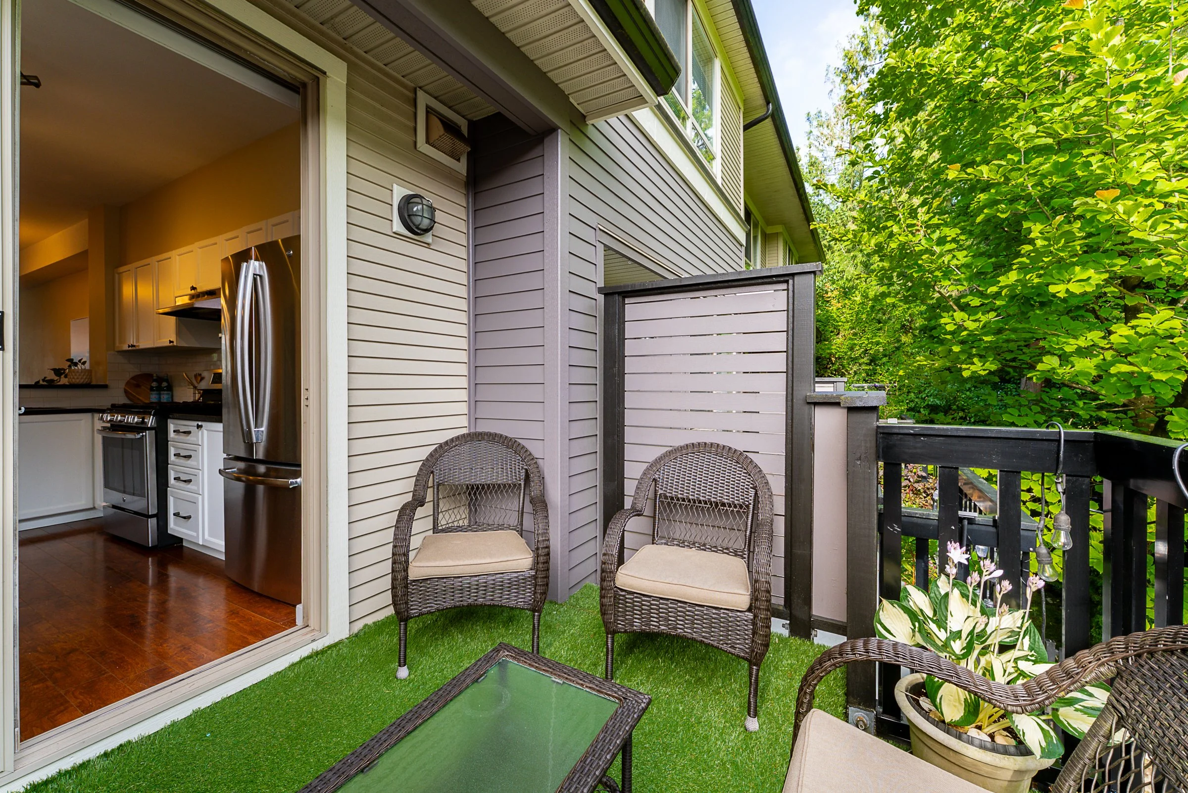 Klahanie-Townhome-For-Sale-17-100-Klahanie-Drive-Port-Moody-Carolyn-Pogue-Best-Port-Moody-Real-Estate-Agent-11.jpg
