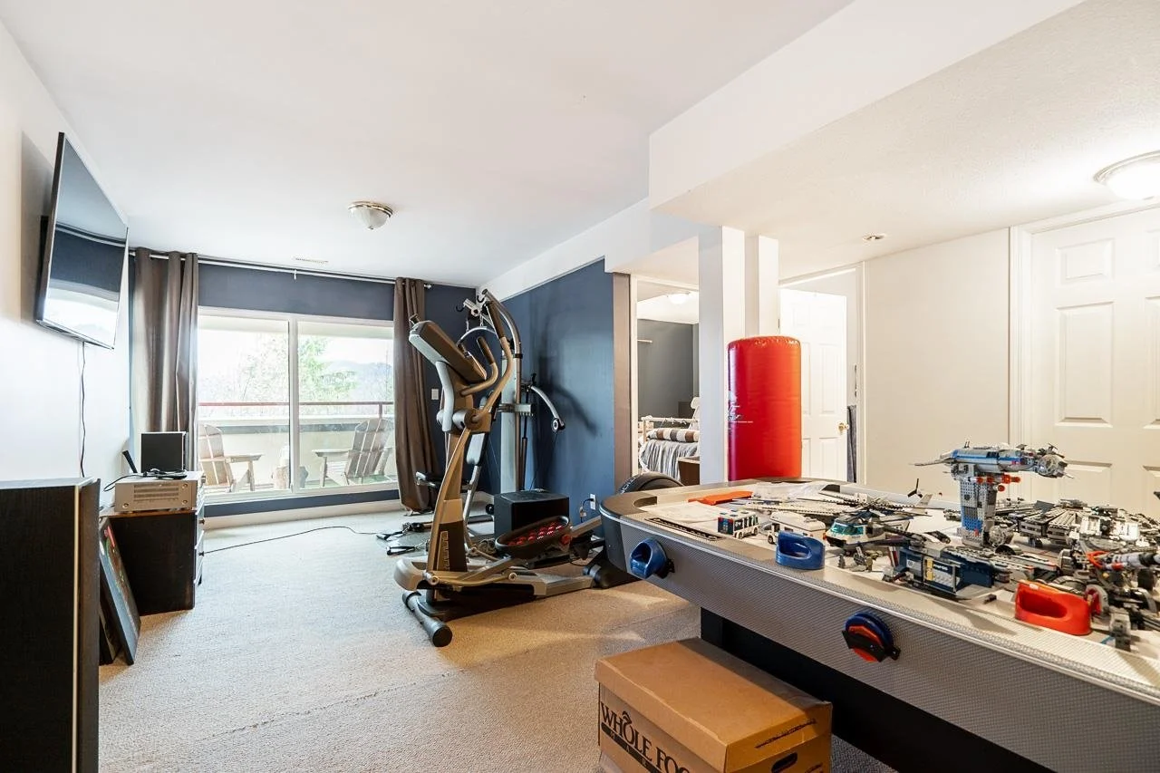 70-Shoreline-Circle-College-Park-Townhome-Port-Moody-Carolyn-Pogue-Top-Port-Moody-Real-Estate-Agent-24.jpeg