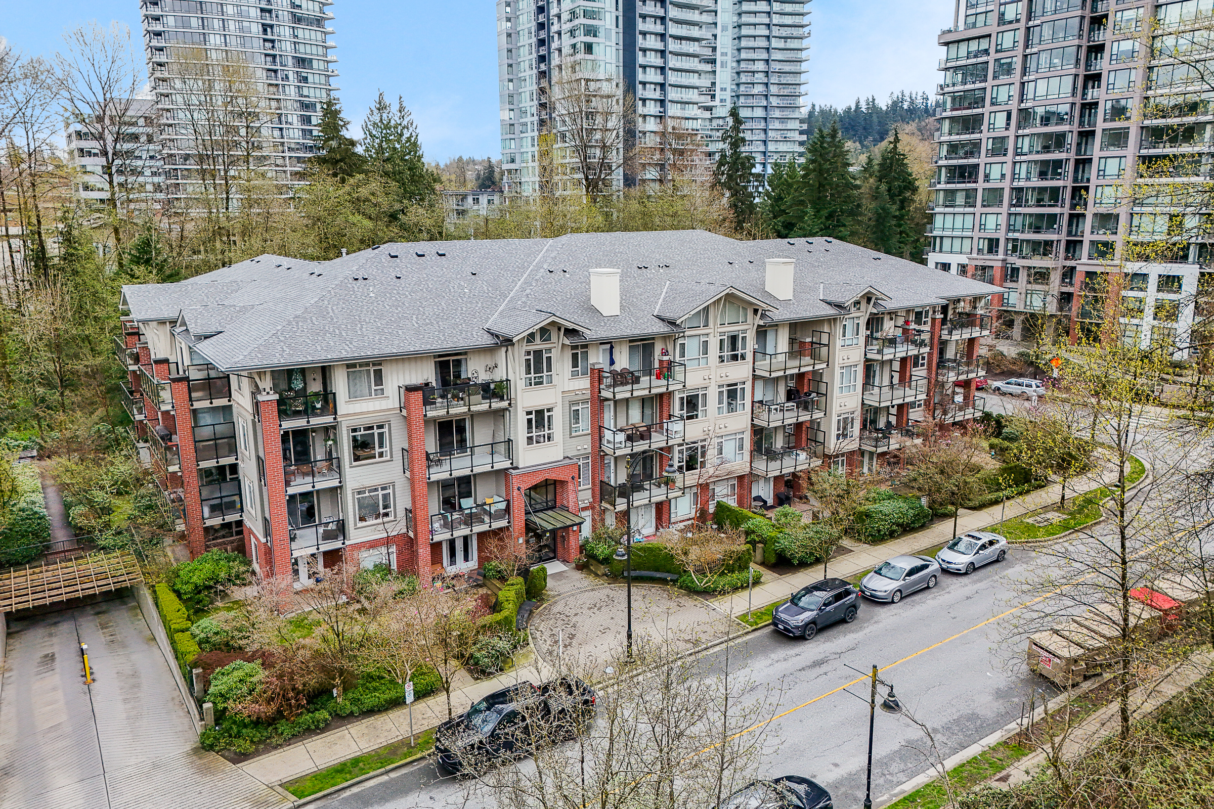 305-200-Capilano-Road-Suter-Brook-Village-Port-Moody-Carolyn-Pogue-Port-Moody-Real-Estate-Agent-2.png