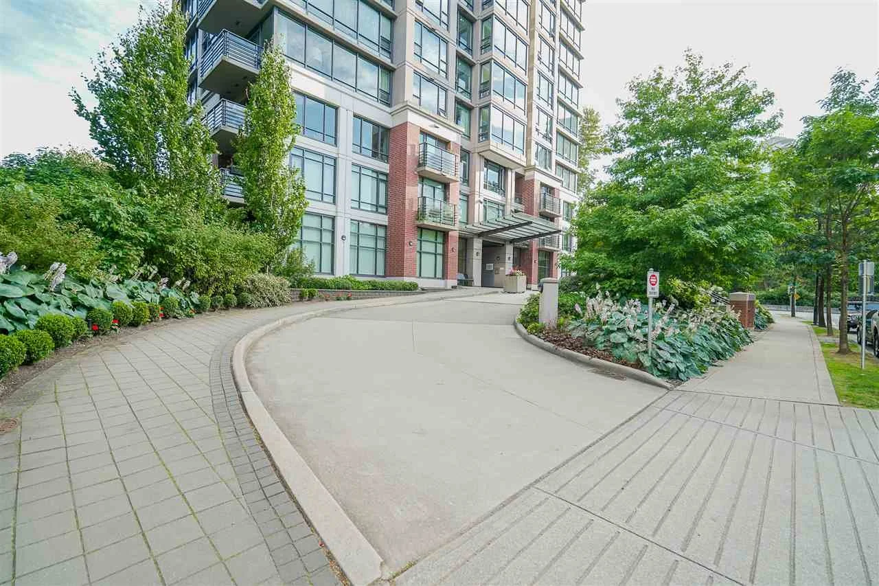 2508-301-Capilano-Road-Suter-Brook-Village-Port-Moody-Carolyn-Pogue-Best-Port-Moody-Real-Estate-Agent-22.jpeg