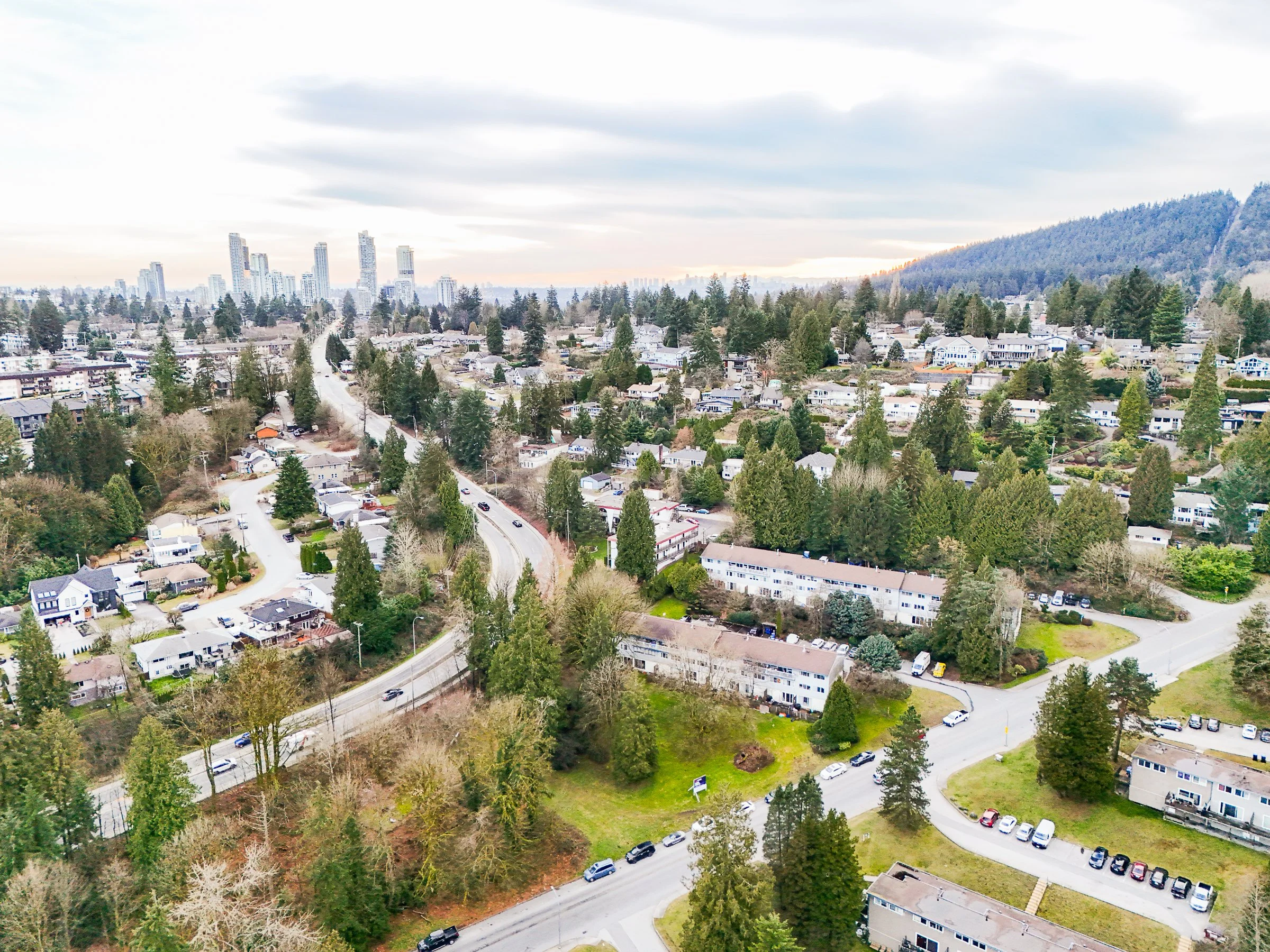 1057-Cecile-Drive-College-Park-Port Moody-Carolyn-Pogue-Port-Moody-Real-Estate-Agent-38.jpg