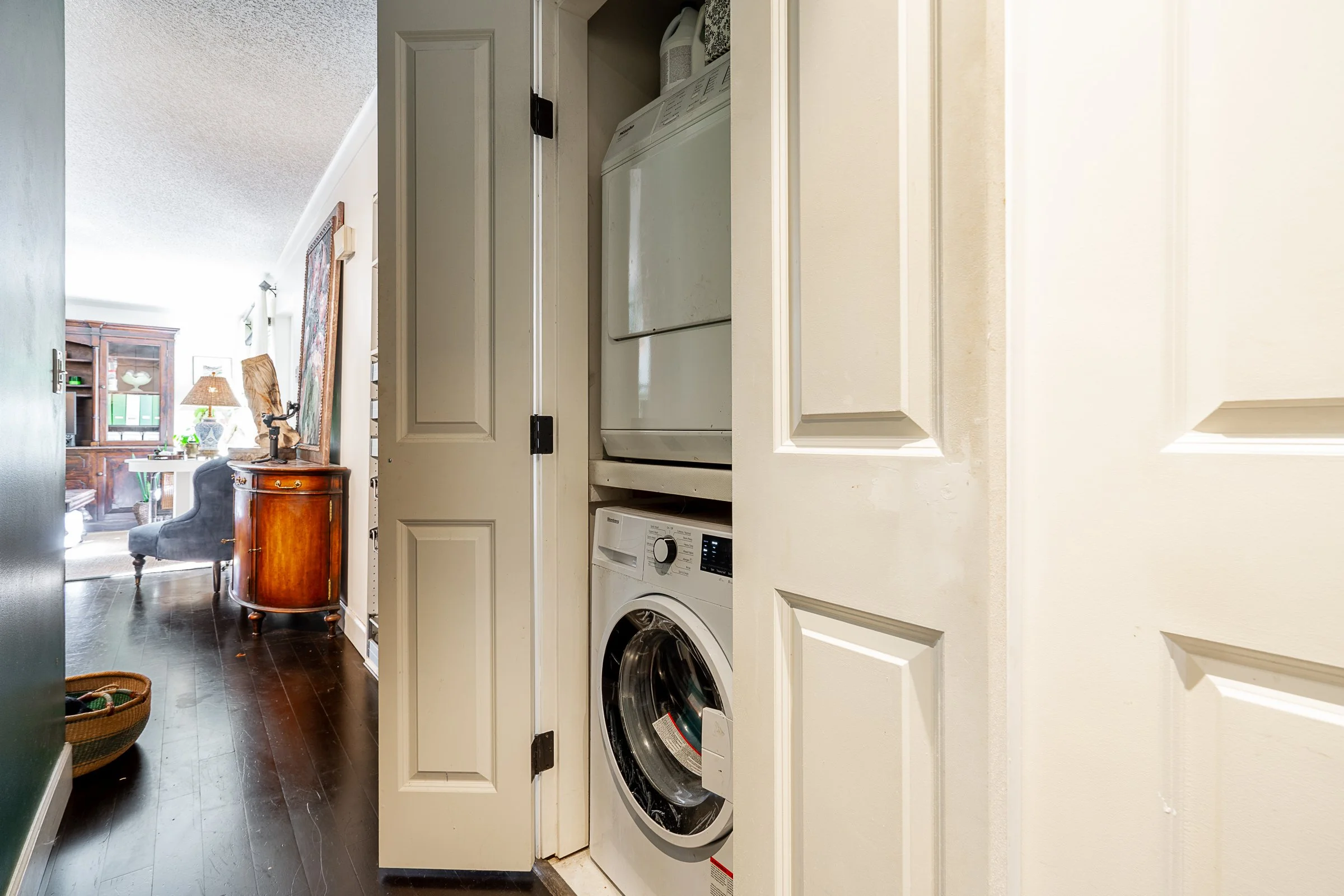 2-303-Afton-Lane-Port-Moody-Carolyn-Pogue-Best-Port-Moody-Real-Estate-Agent-16.jpg