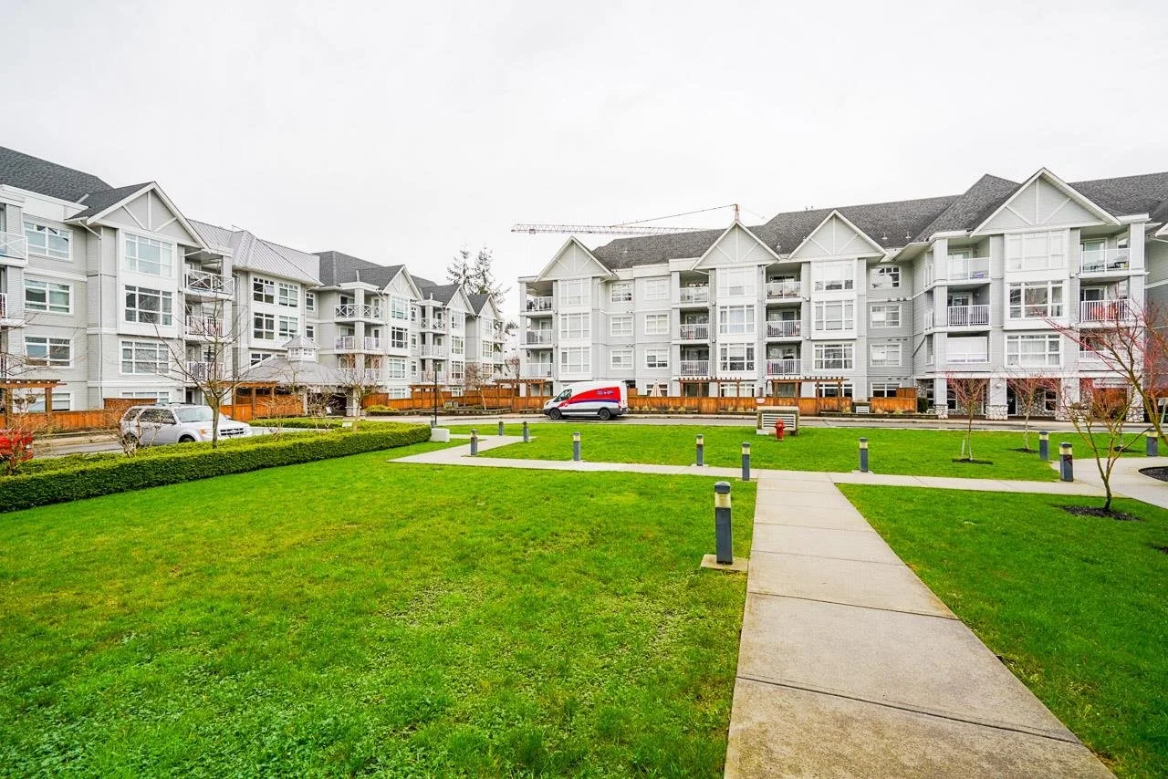 220-3122-St-Johns-Street-Port-Moody-Condo-Carolyn-Pogue-Top-Port-Moody-Real-Estate-Agent-17.jpeg