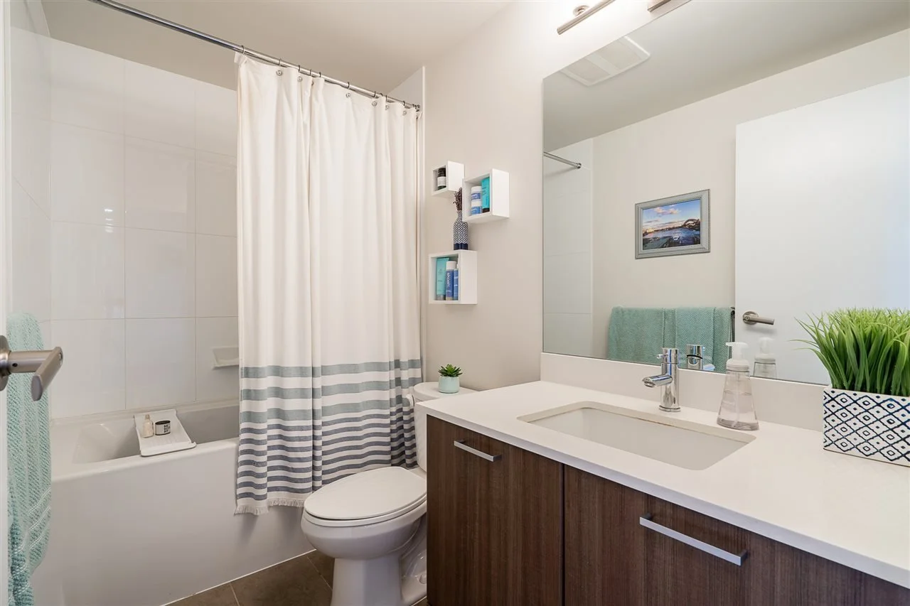 2508-301-Capilano-Road-Suter-Brook-Village-Port-Moody-Carolyn-Pogue-Best-Port-Moody-Real-Estate-Agent-15.jpeg