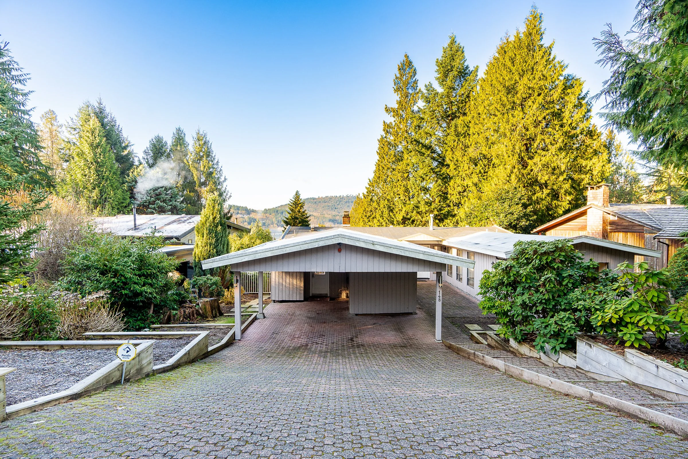 148-Roe-Drive-Port-Moody-Carolyn-Pogue-Best-Port-Moody-Real-Estate-Agent-2.jpg