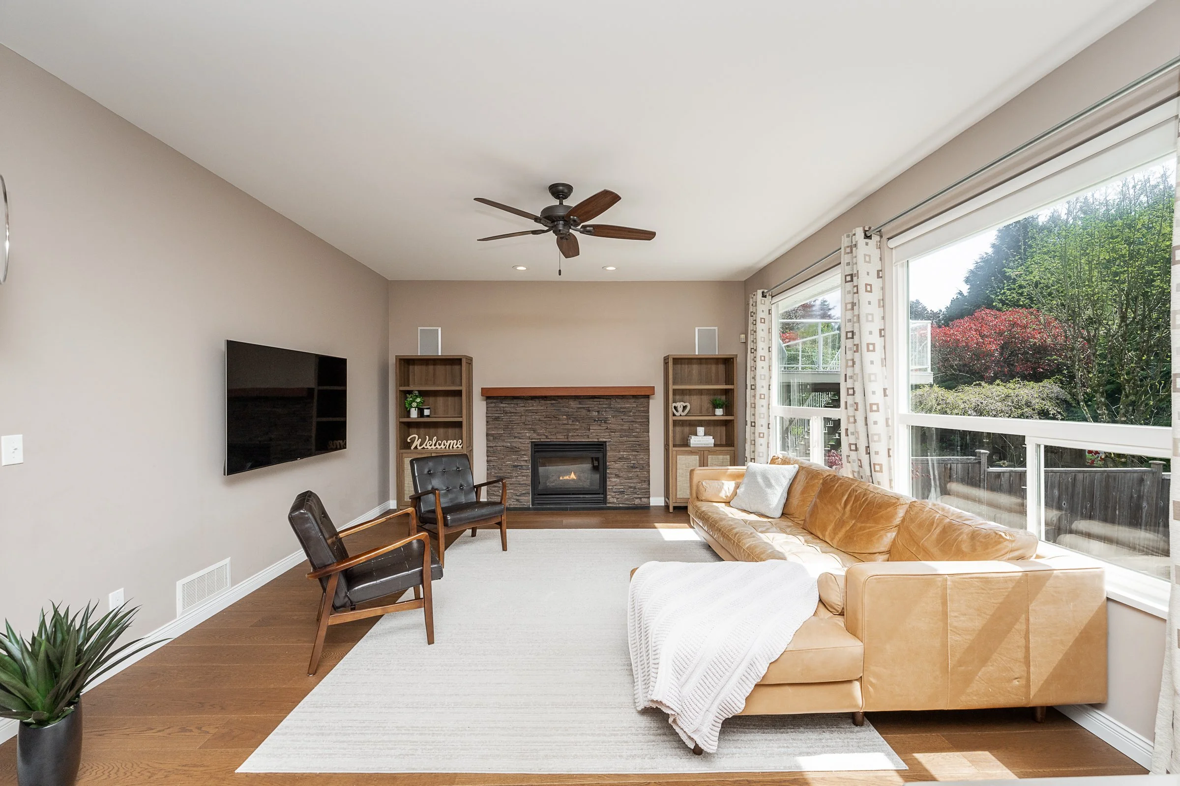 64-Wilkes-Creek-Drive-Heritage-Mountian-Port-Moody-Carolyn-Pogue-Best-Port-Moody-Real-Estate-Agent-13.jpg