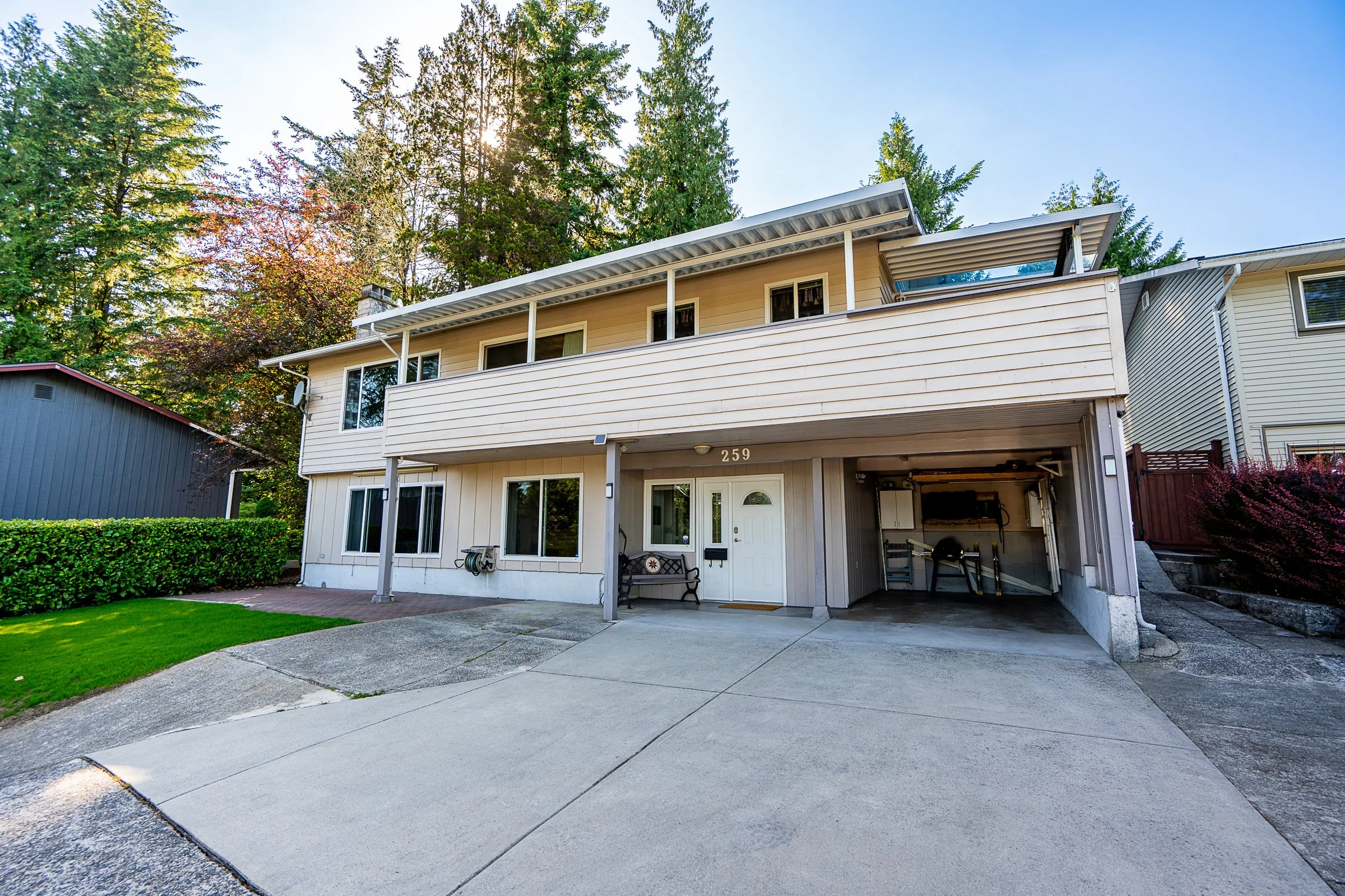 259-College-Park-Way-Port-Moody-Carolyn-Pogue-Best-College-Park-Port-Moody-Real-Estate-Agent-2.jpg