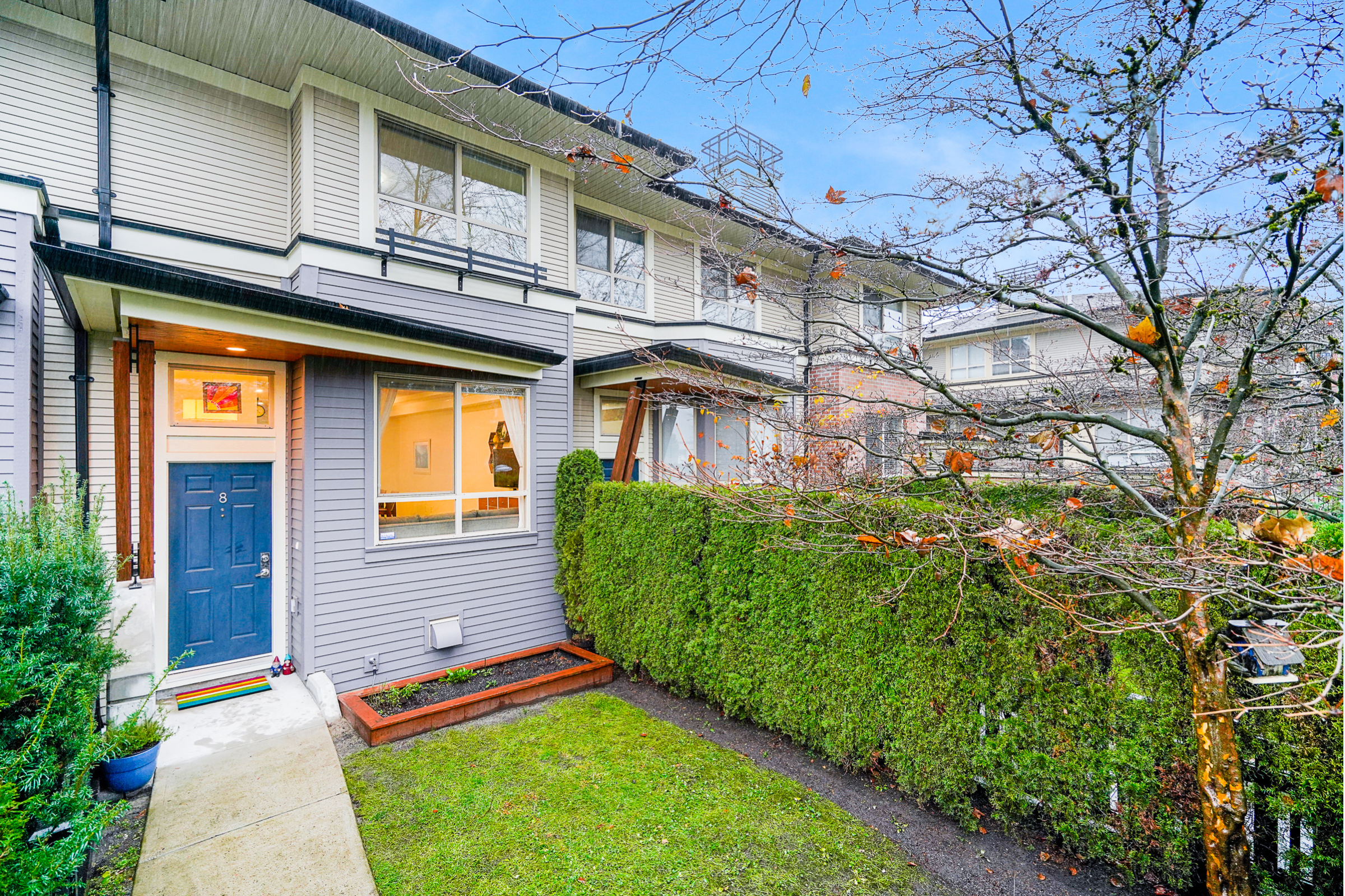 8-100-Klananie-Drive-Port-Moody-Carolyn-Pogue-Best-Port-Moody-Real-Estate-Agent-1.png
