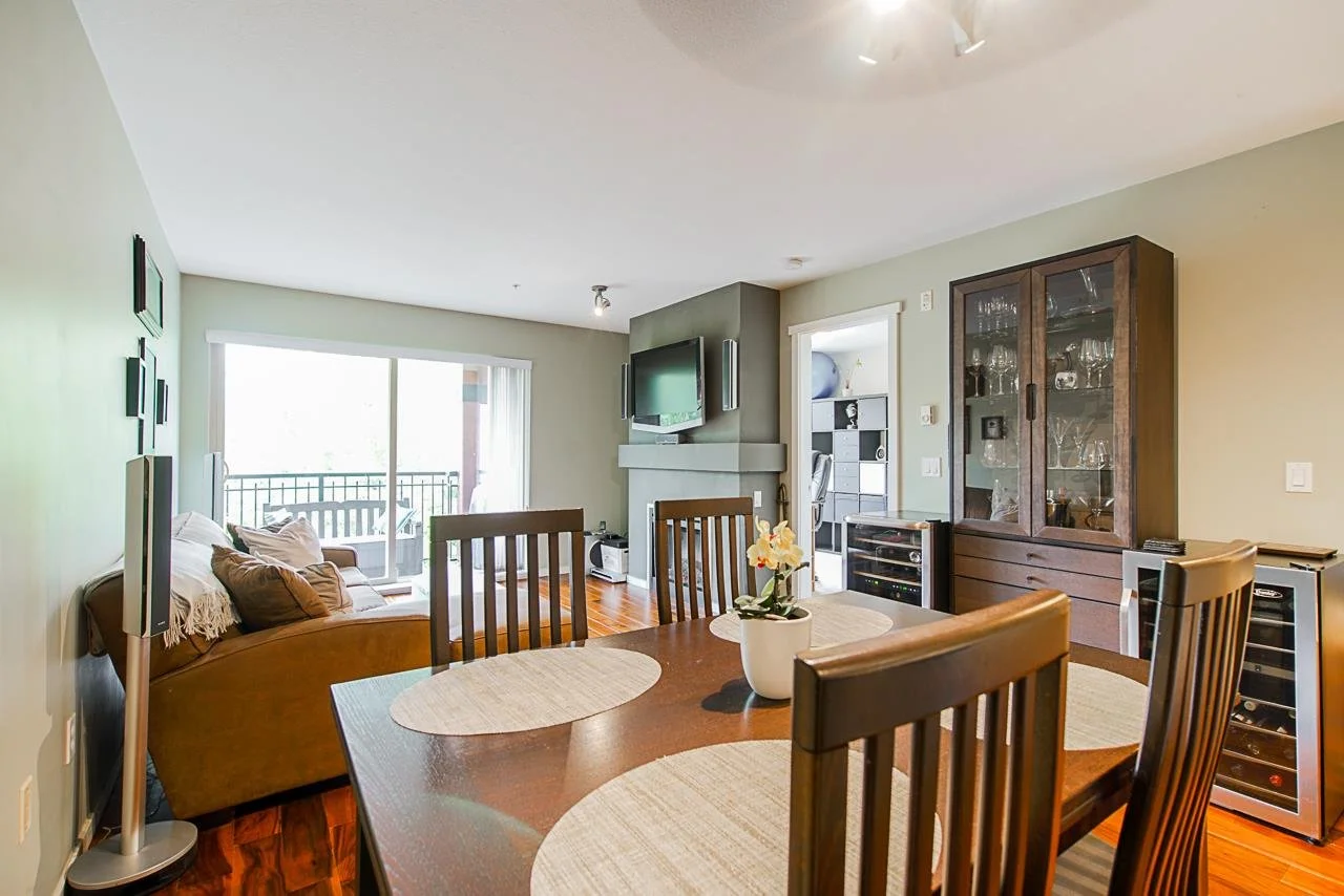 313-200-Klahanie-Drive-Port-Moody-Condo-For-Sale-Carolyn-Pogue-Port-Moody-Realtor-8.jpeg