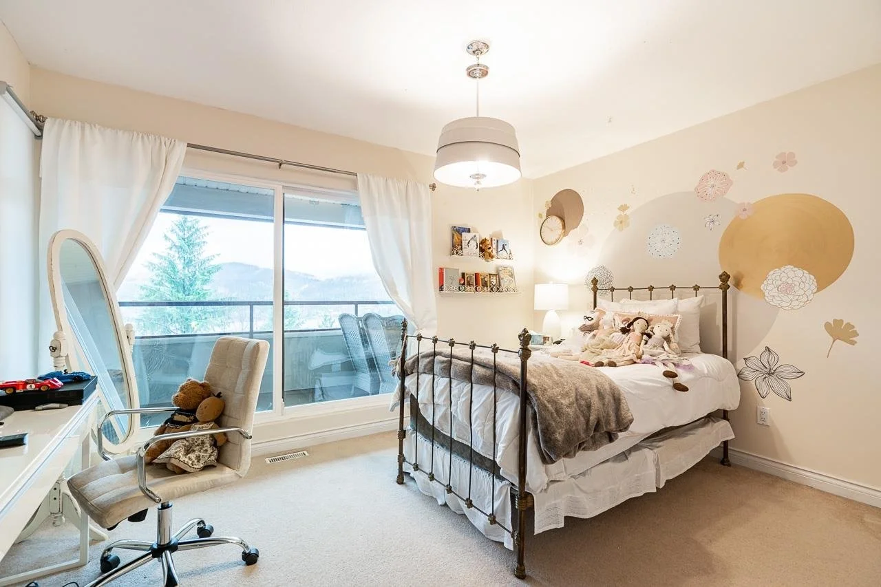70-Shoreline-Circle-College-Park-Townhome-Port-Moody-Carolyn-Pogue-Top-Port-Moody-Real-Estate-Agent-20.jpeg