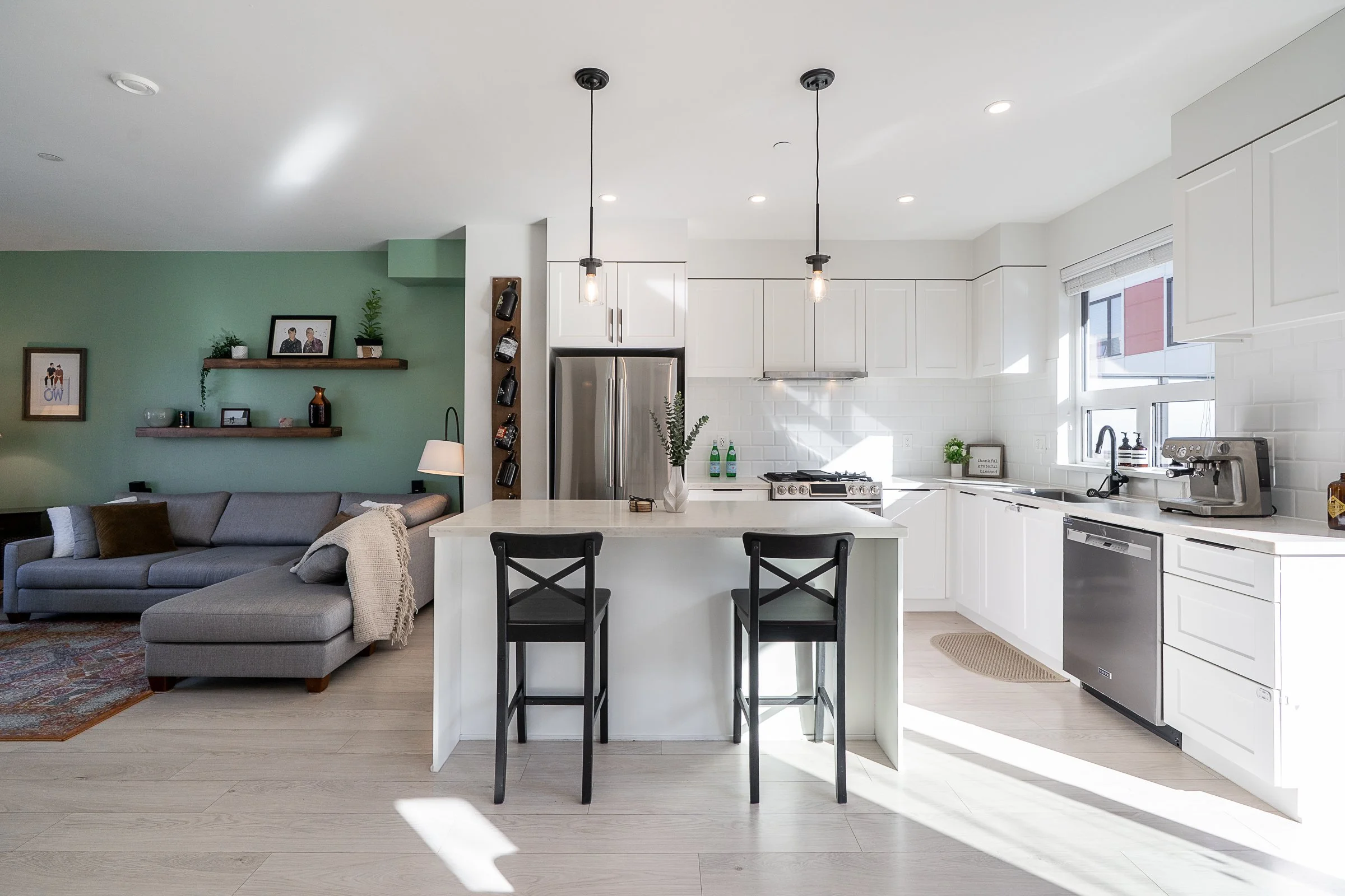 Port-Moody-Townhome-Carolyn-Pogue-Best-Port-Moody-Real-Estate-Agent-101-3021-St-George-Street-Port-Moody-6.jpg