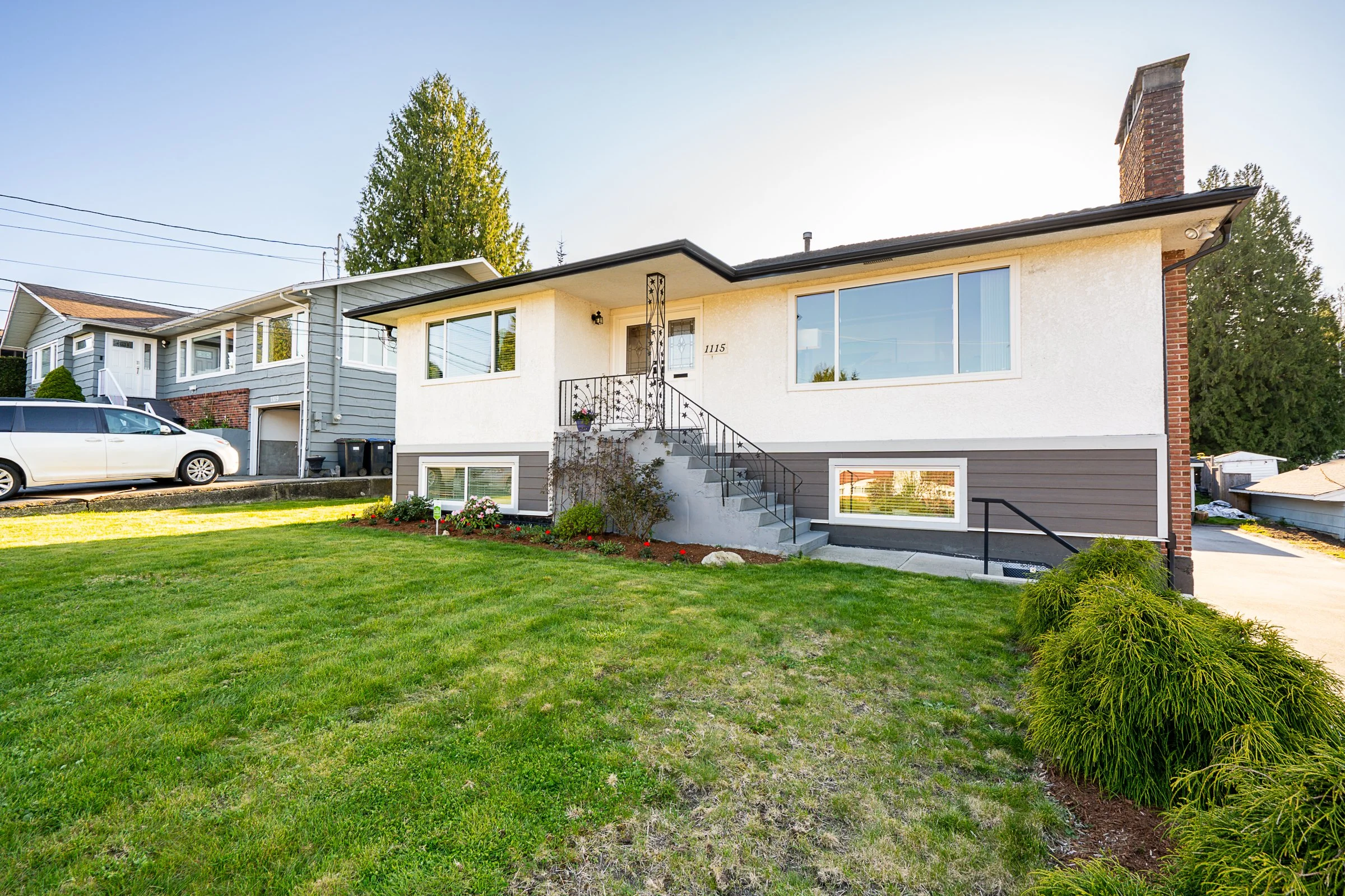 1115-Victory-Drive-Port Moody-Carolyn-Pogue-Top-Port-Moody-Real-Estate-Agent-3.jpg