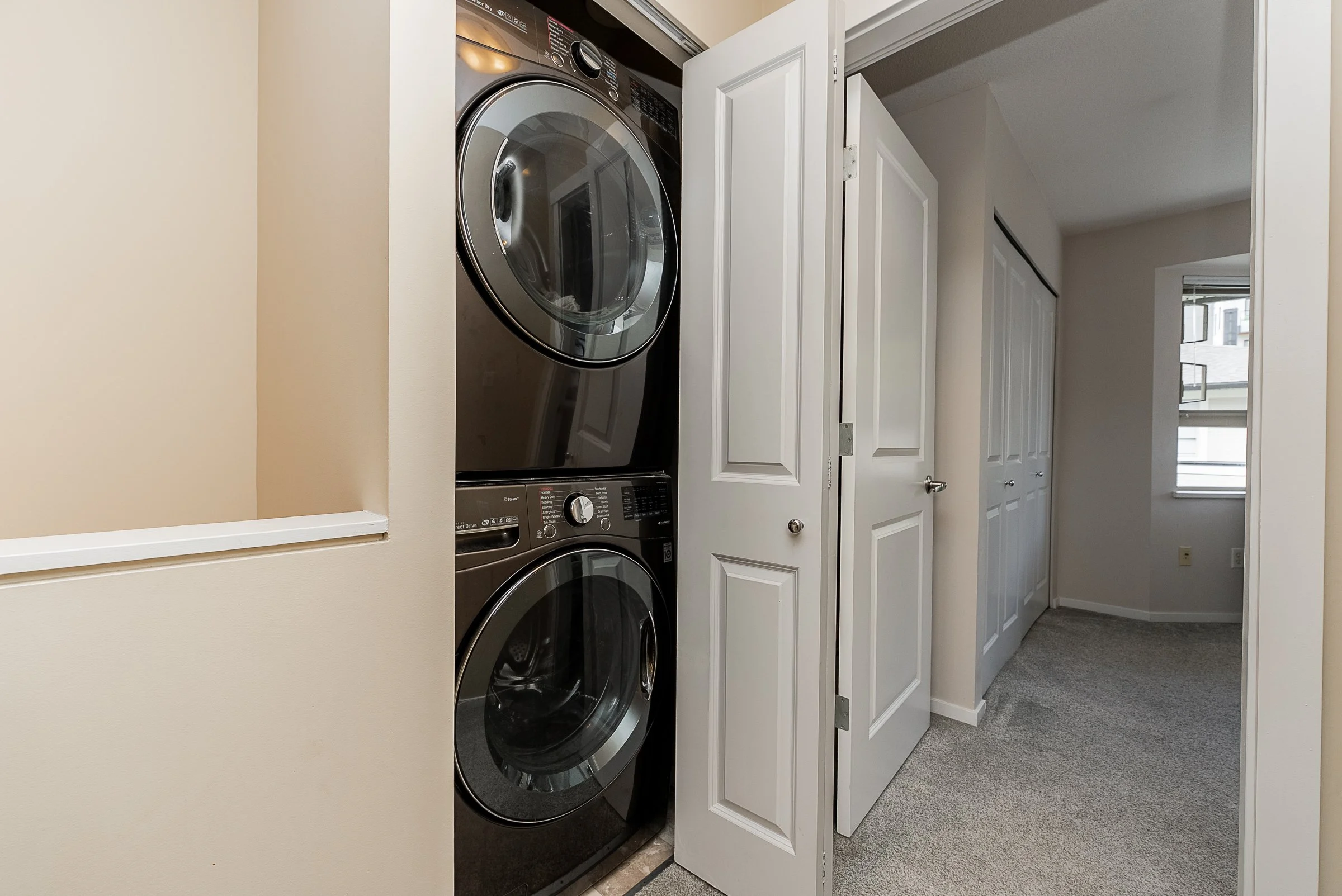 Klahanie-Townhome-For-Sale-17-100-Klahanie-Drive-Port-Moody-Carolyn-Pogue-Best-Port-Moody-Real-Estate-Agent-24.jpg