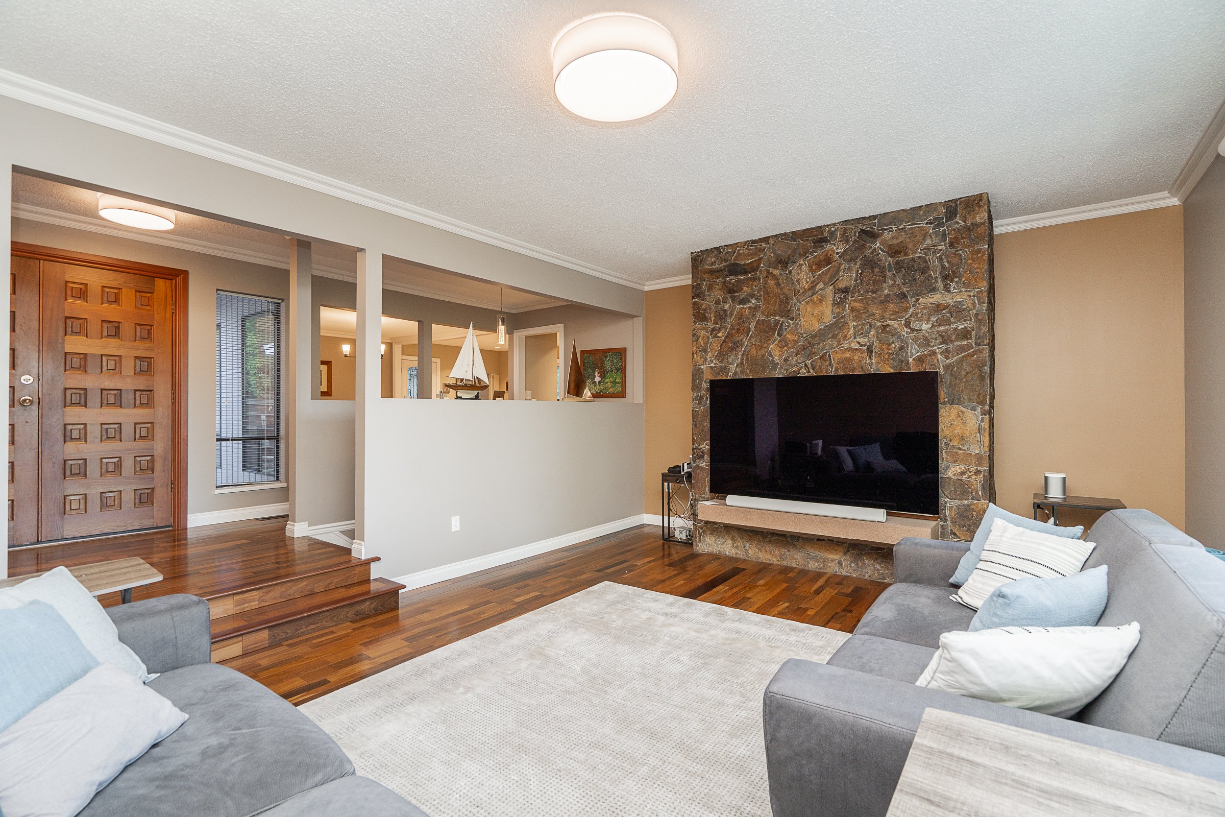 148-Roe-Drive-Port-Moody-Carolyn-Pogue-Best-Port-Moody-Real-Estate-Agent-9.jpg