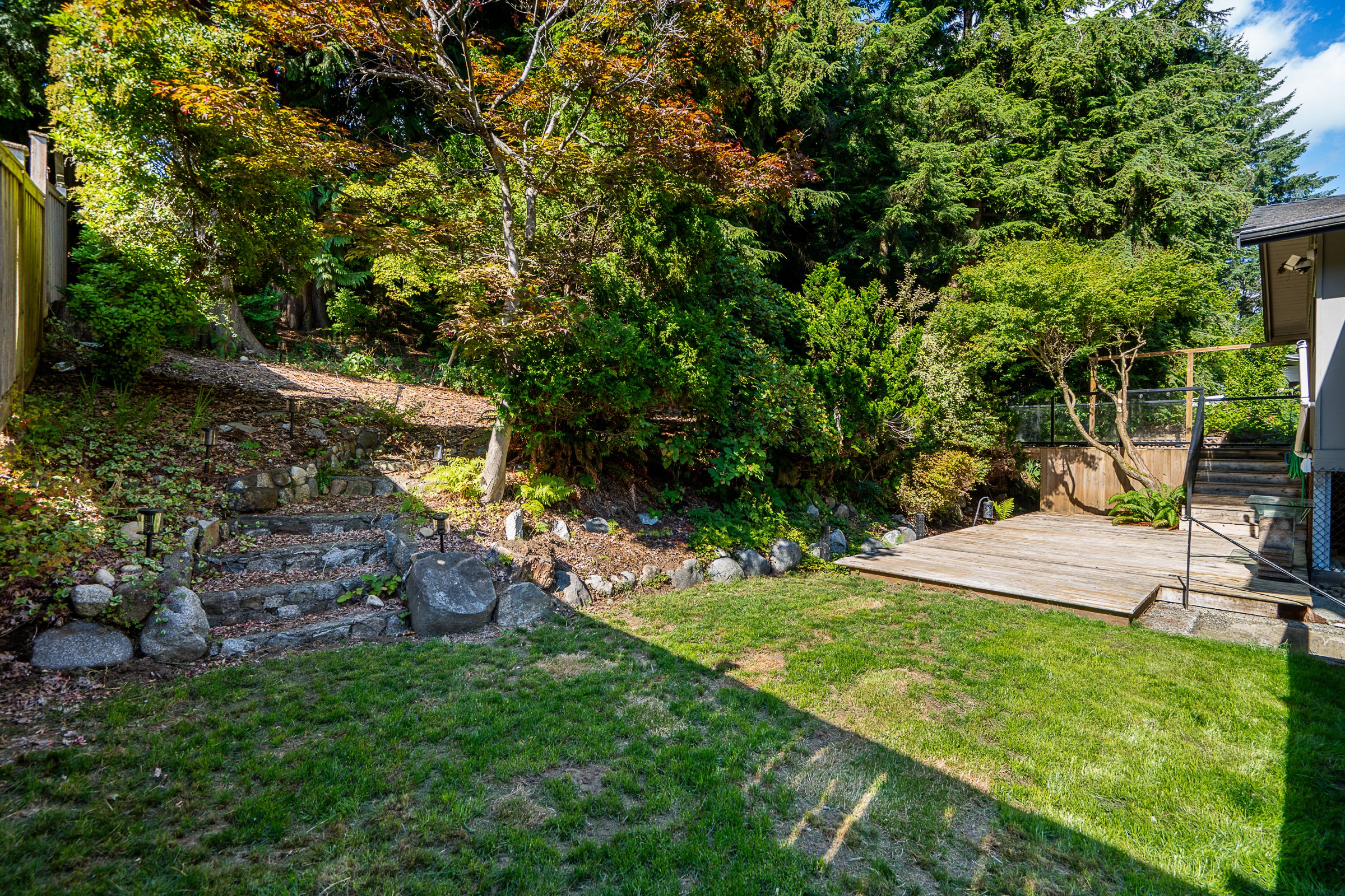 137-College-Park-Way-Port-Moody-Carolyn-Pogue-Best-Port-Moody-Real-Estate-Agent-in-College-Park-29.jpg