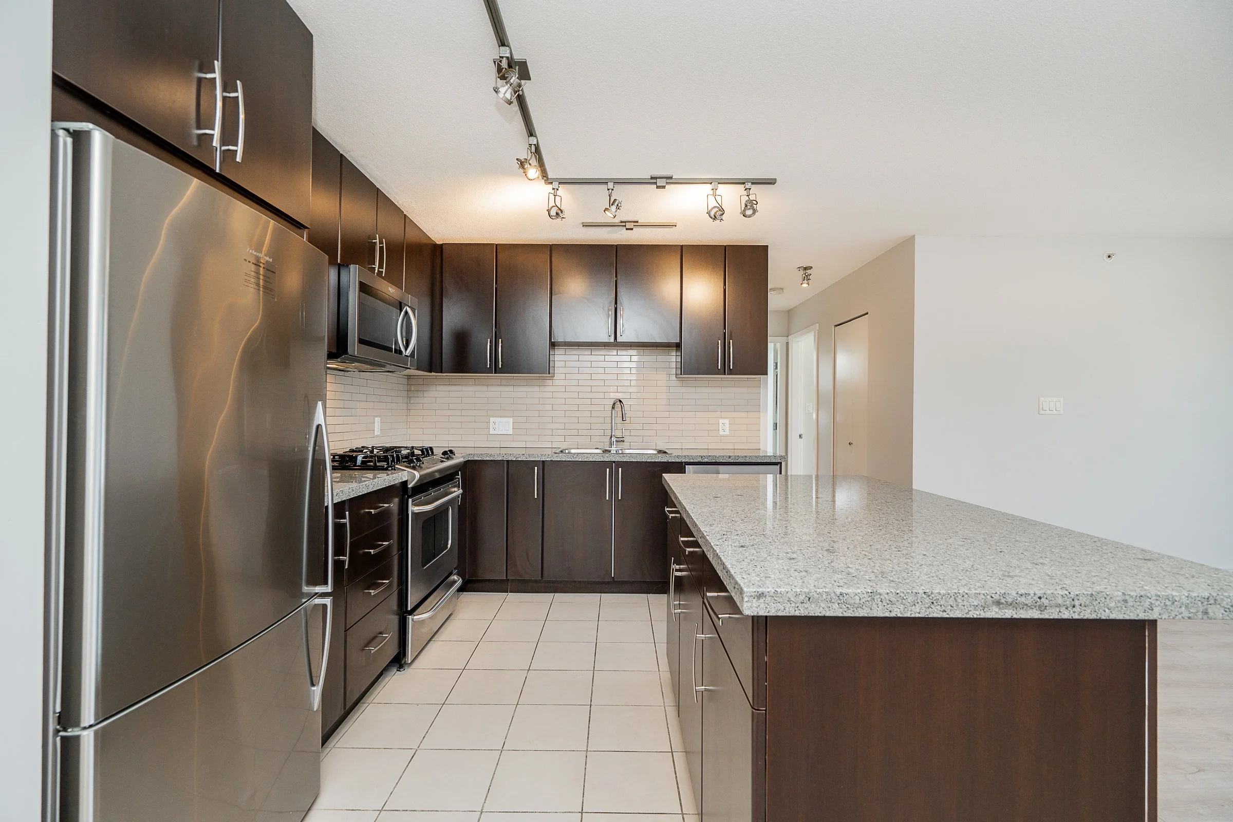 503-660-Nootka-Way-Nahanni-Klahanie-Condo-Port-Moody-Carolyn-Pogue-Best-Port-Moody-Real-Estate-Agent-3.jpg