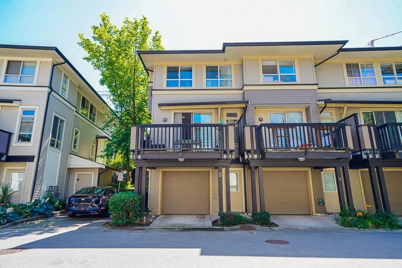 5-100-Klahanie-Drive-Port-Moody-Carolyn-Pogue-Best-Port-Moody-Real-Estate-Agent-20.jpeg