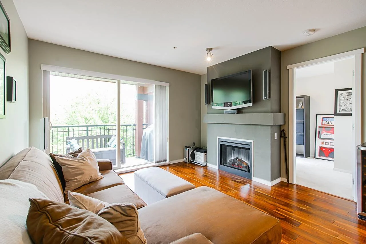 313-200-Klahanie-Drive-Port-Moody-Condo-For-Sale-Carolyn-Pogue-Port-Moody-Realtor-9.jpeg