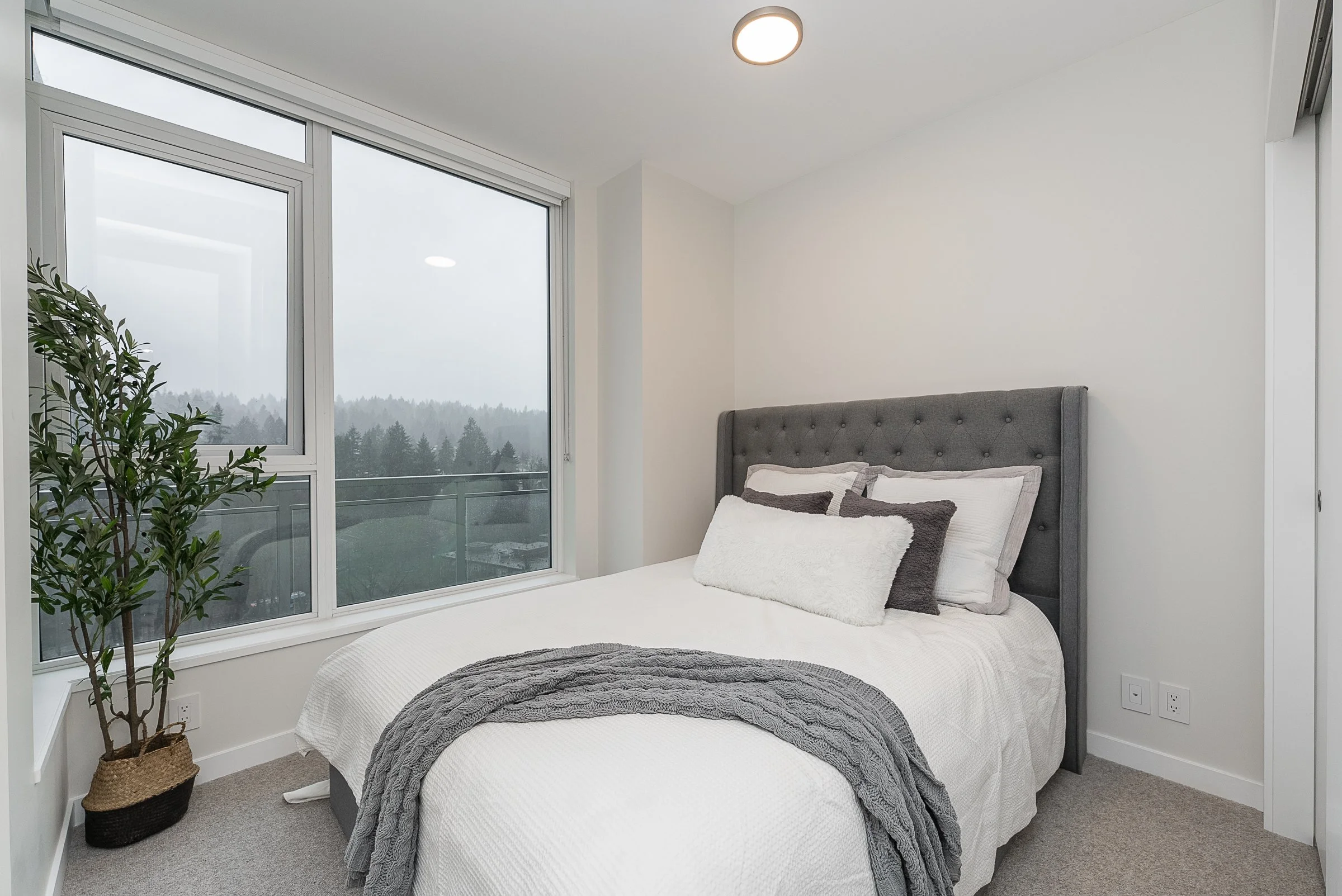 The-Grande-Suter-Brook-Village-Port-Moody-1806-308-Morrissey-Road-Carolyn-Pogue-Best-Port-Moody-Realtor-13.jpg