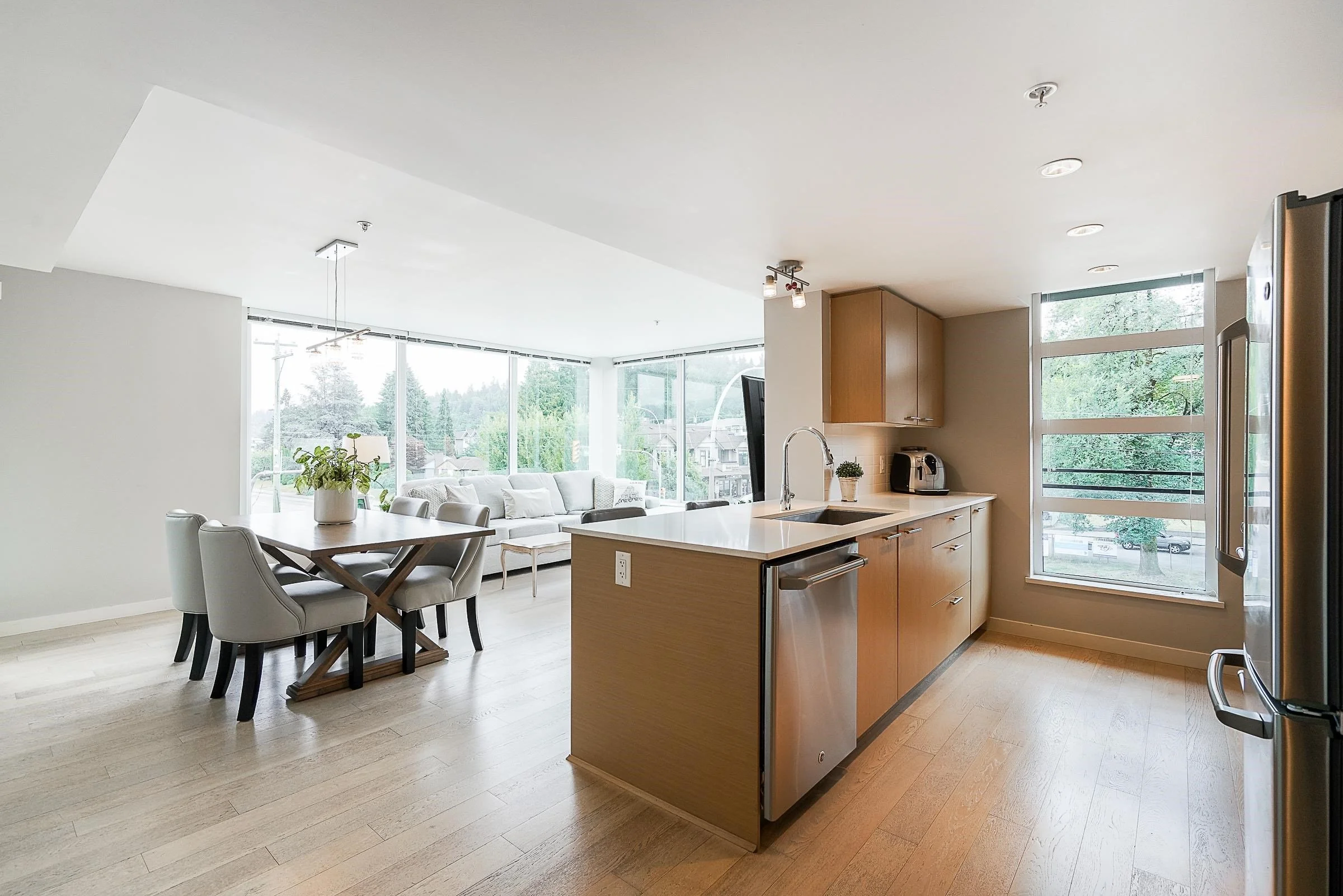402-95-Moody-Street-Port-Moody-Condo-Carolyn-Pogue-Top-Port-Moody-Real-Estate-Agent-5.jpeg