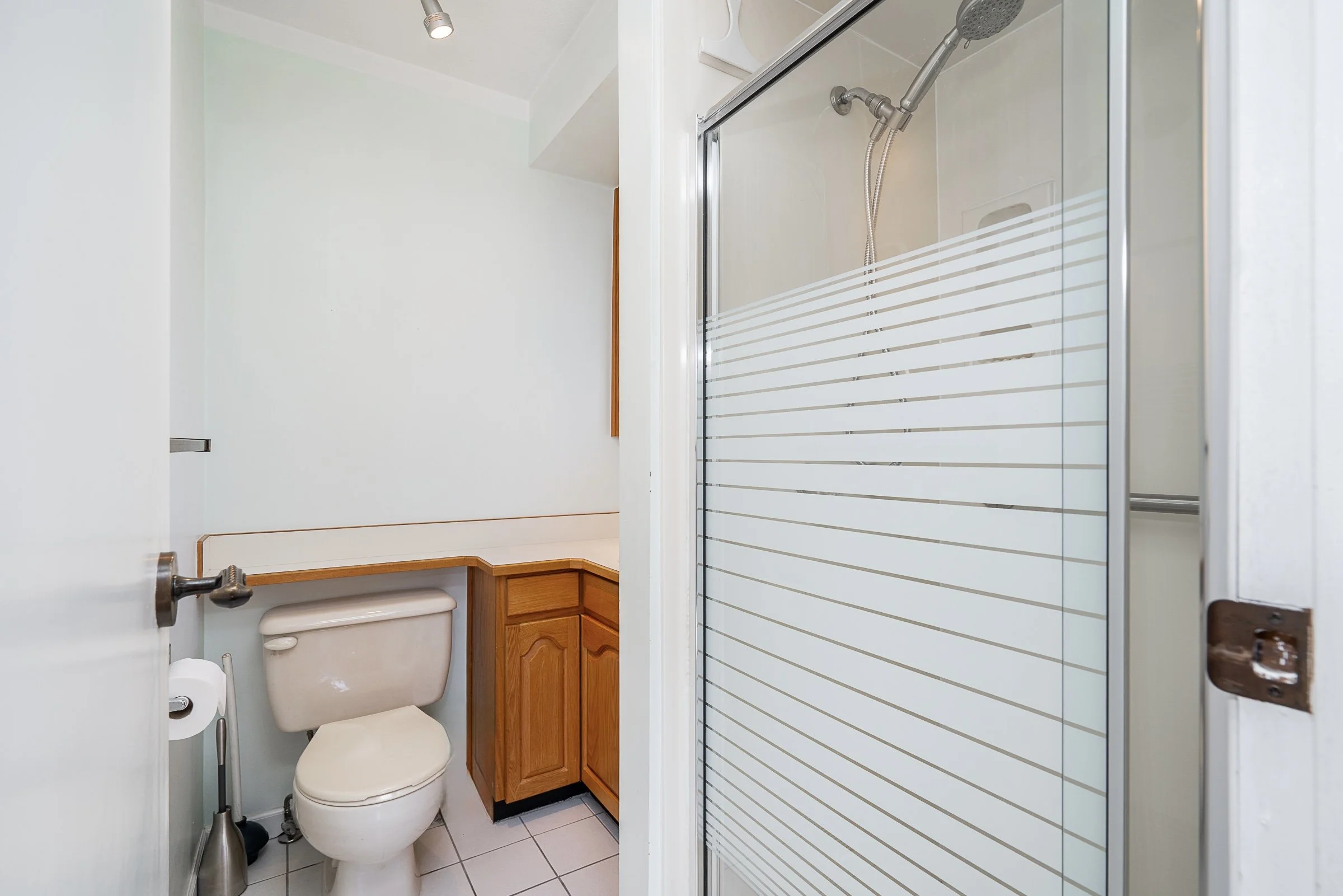 5-Tuxedo-Place-Port-Moody-Carolyn-Pogue-Best-Port-Moody-Real-Estate-Agent-18.jpg