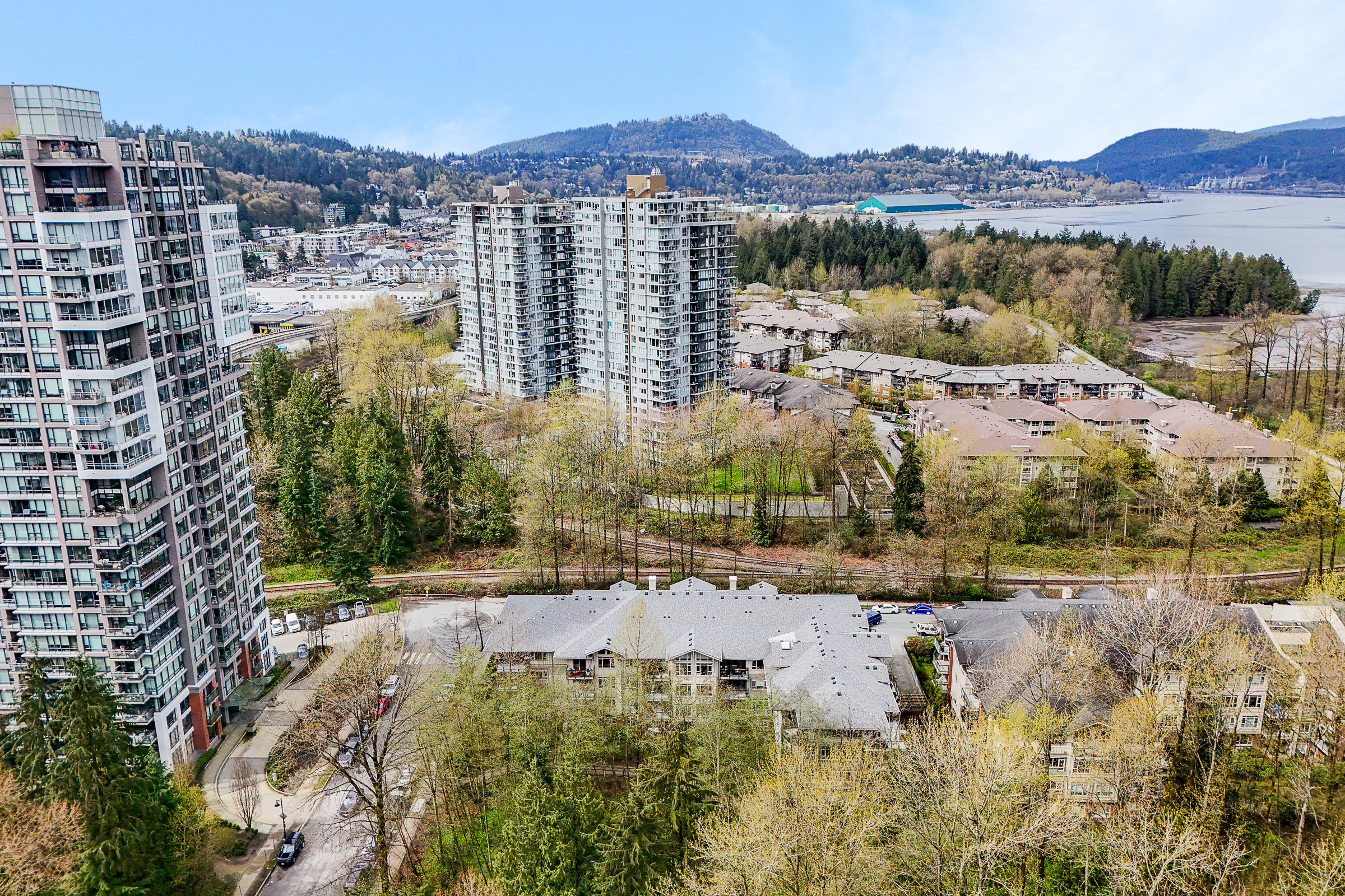 305-200-Capilano-Road-Suter-Brook-Village-Port-Moody-Carolyn-Pogue-Port-Moody-Real-Estate-Agent-3.png
